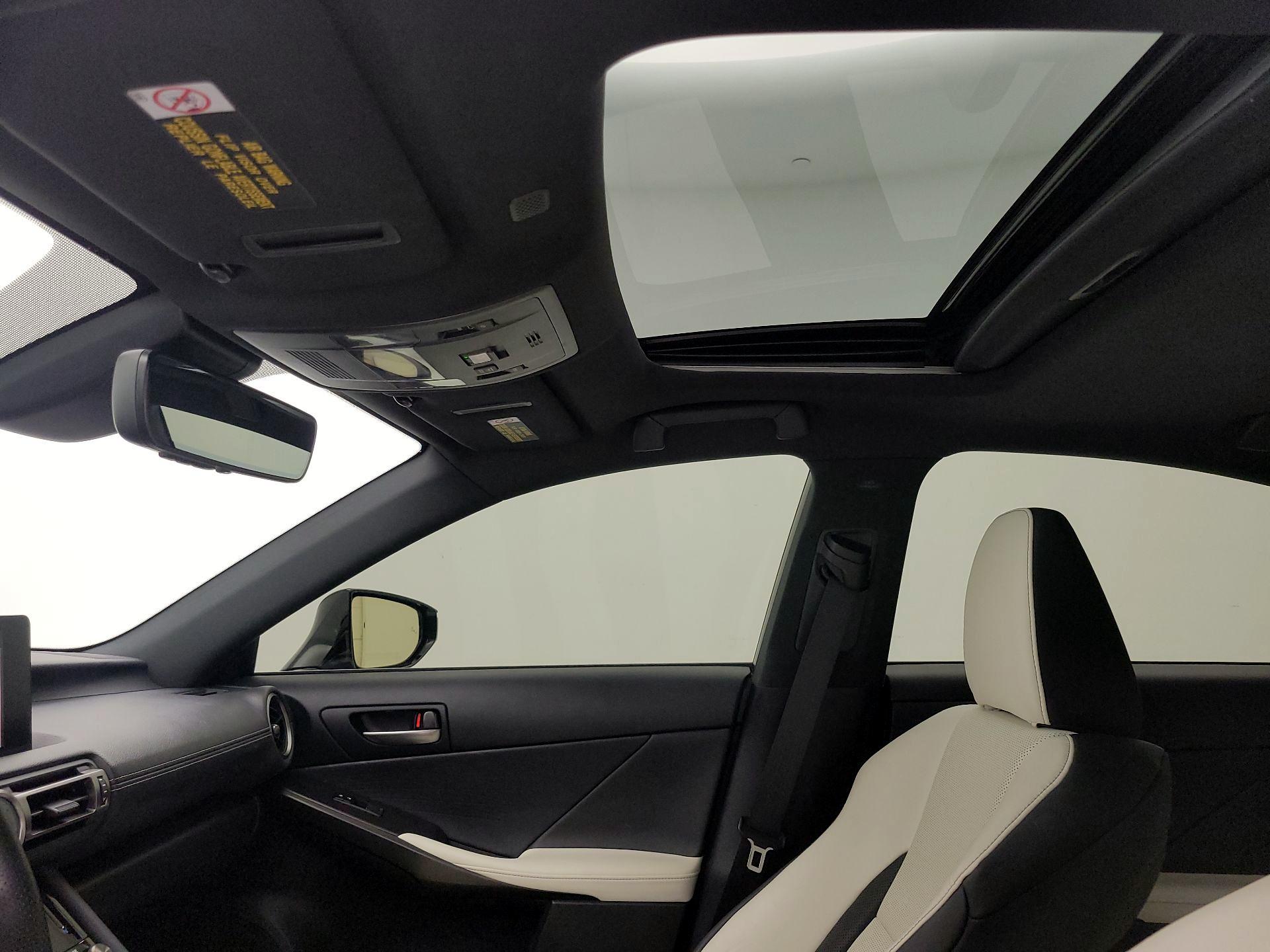 Thumbnail: 2021 Lexus IS - 19