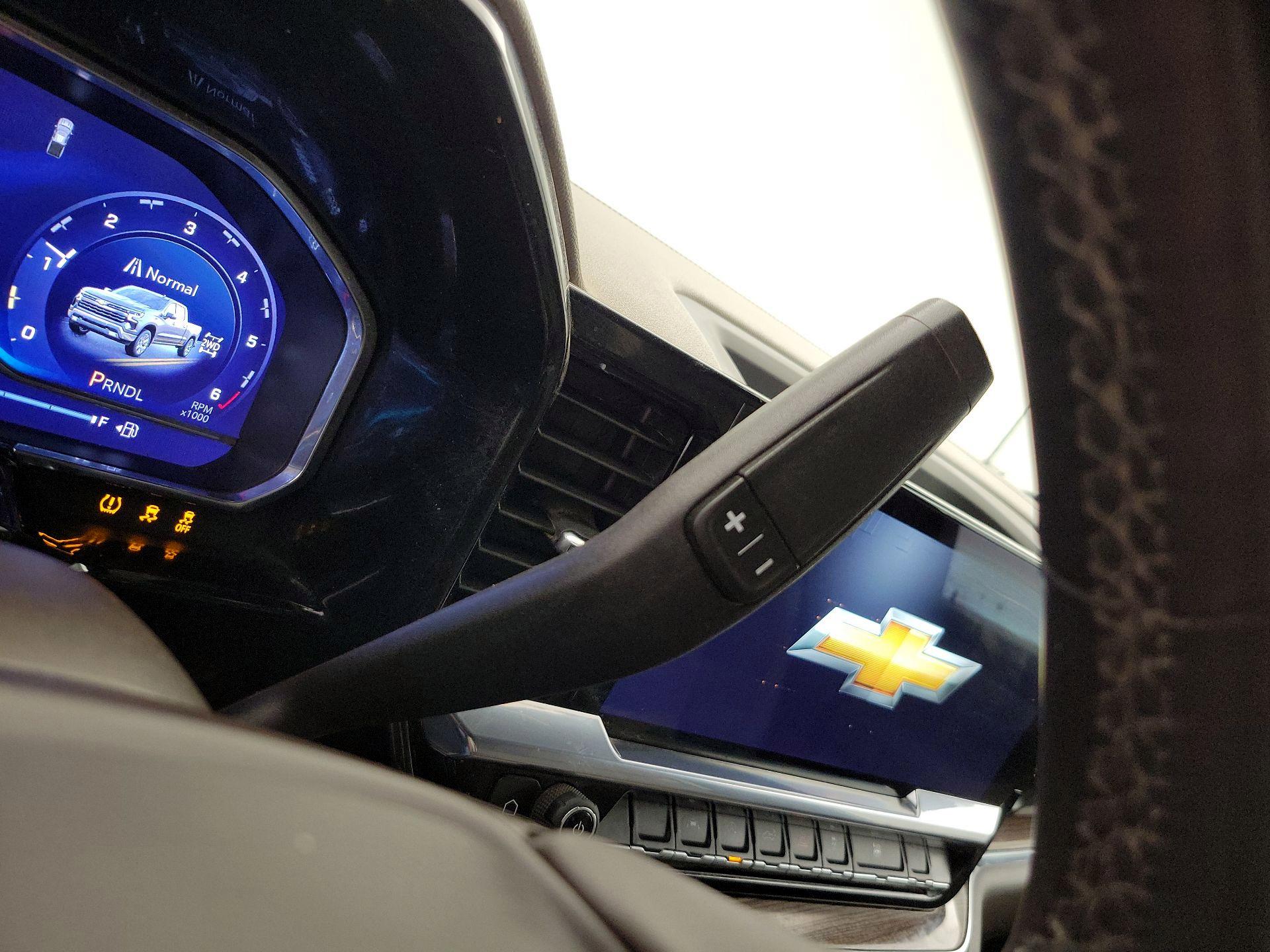 Thumbnail: 2023 Chevrolet Silverado 1500 - 17