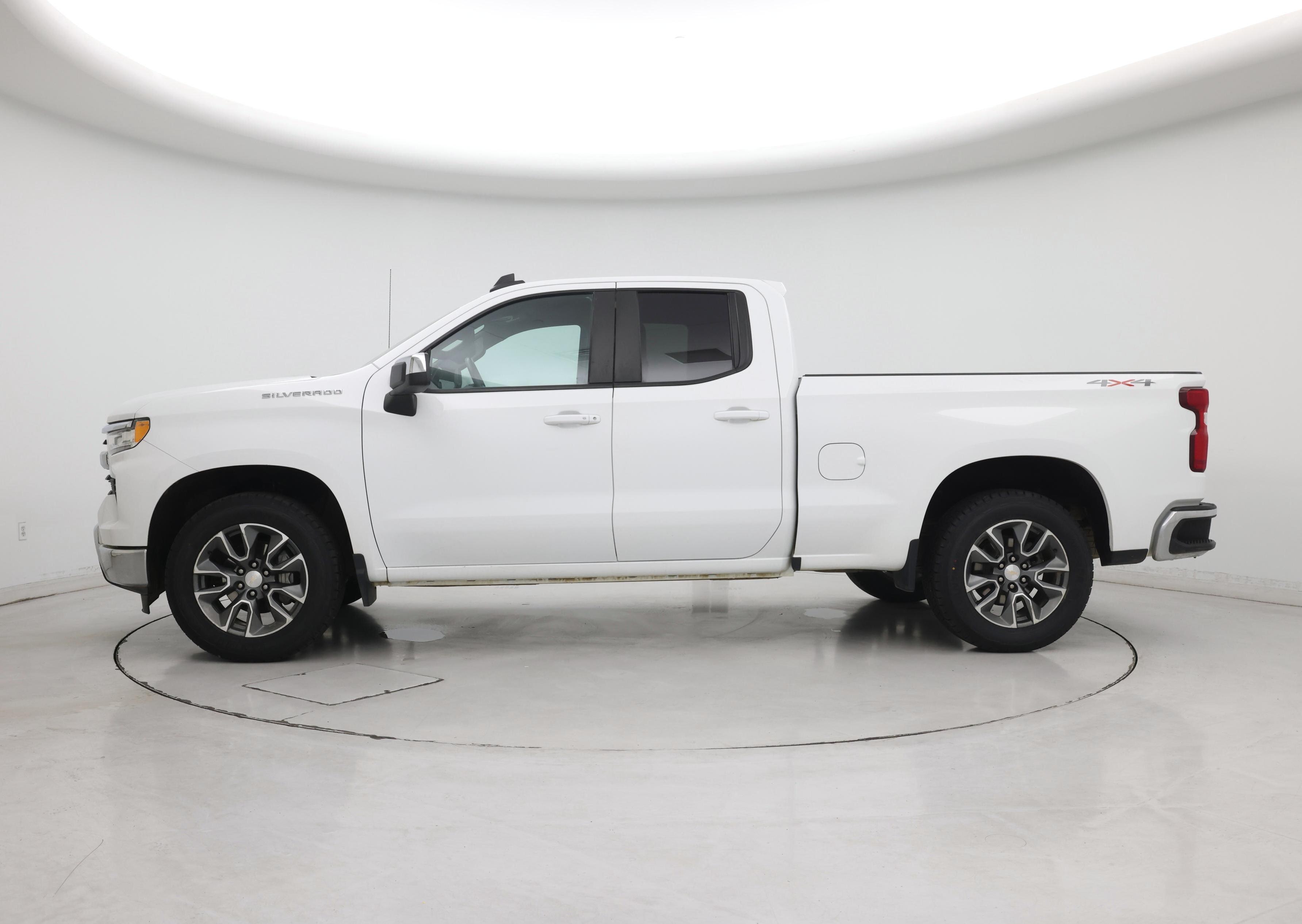 Thumbnail: 2023 Chevrolet Silverado 1500 - 3