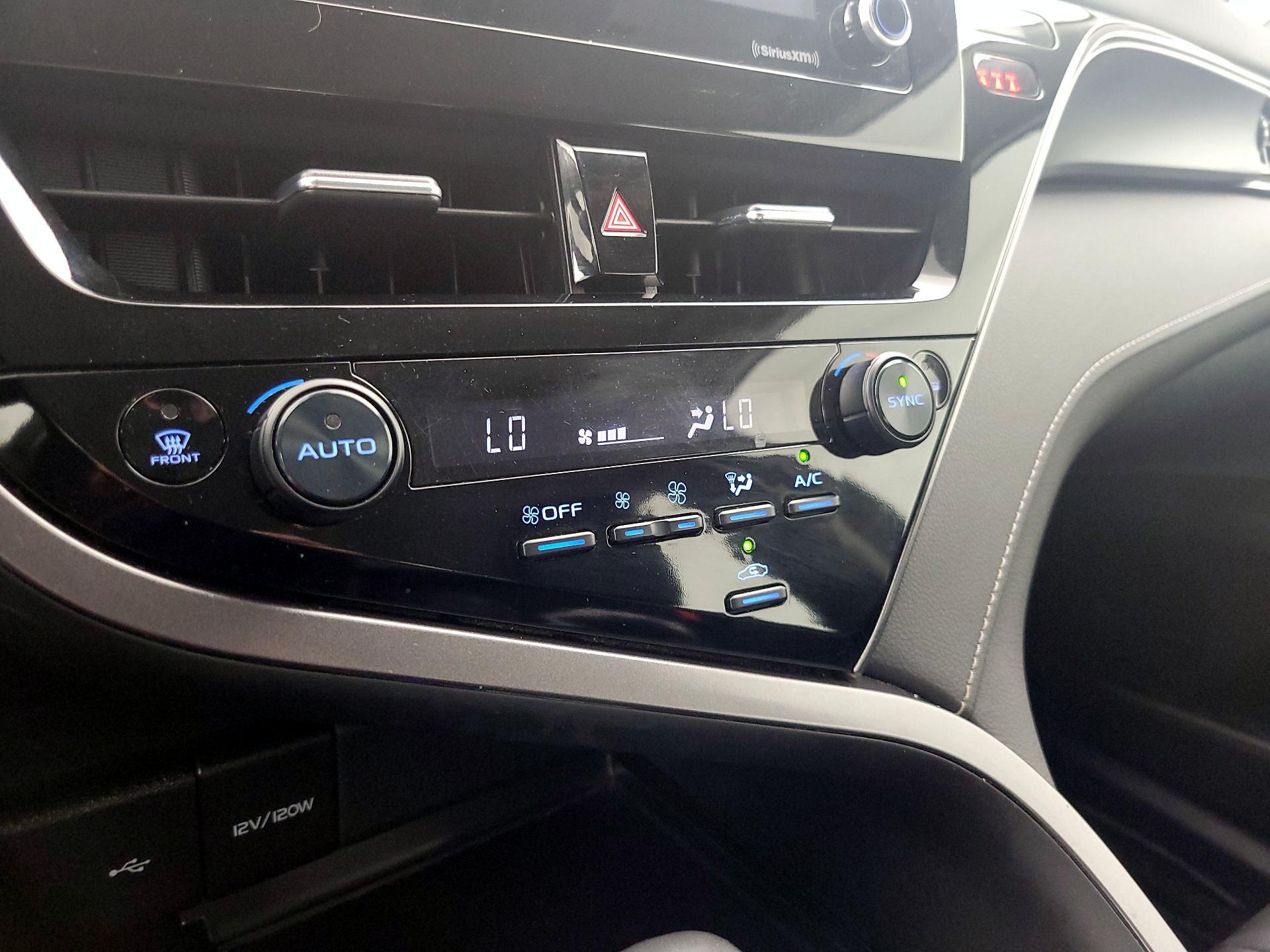 Thumbnail: 2024 Toyota Camry - 16