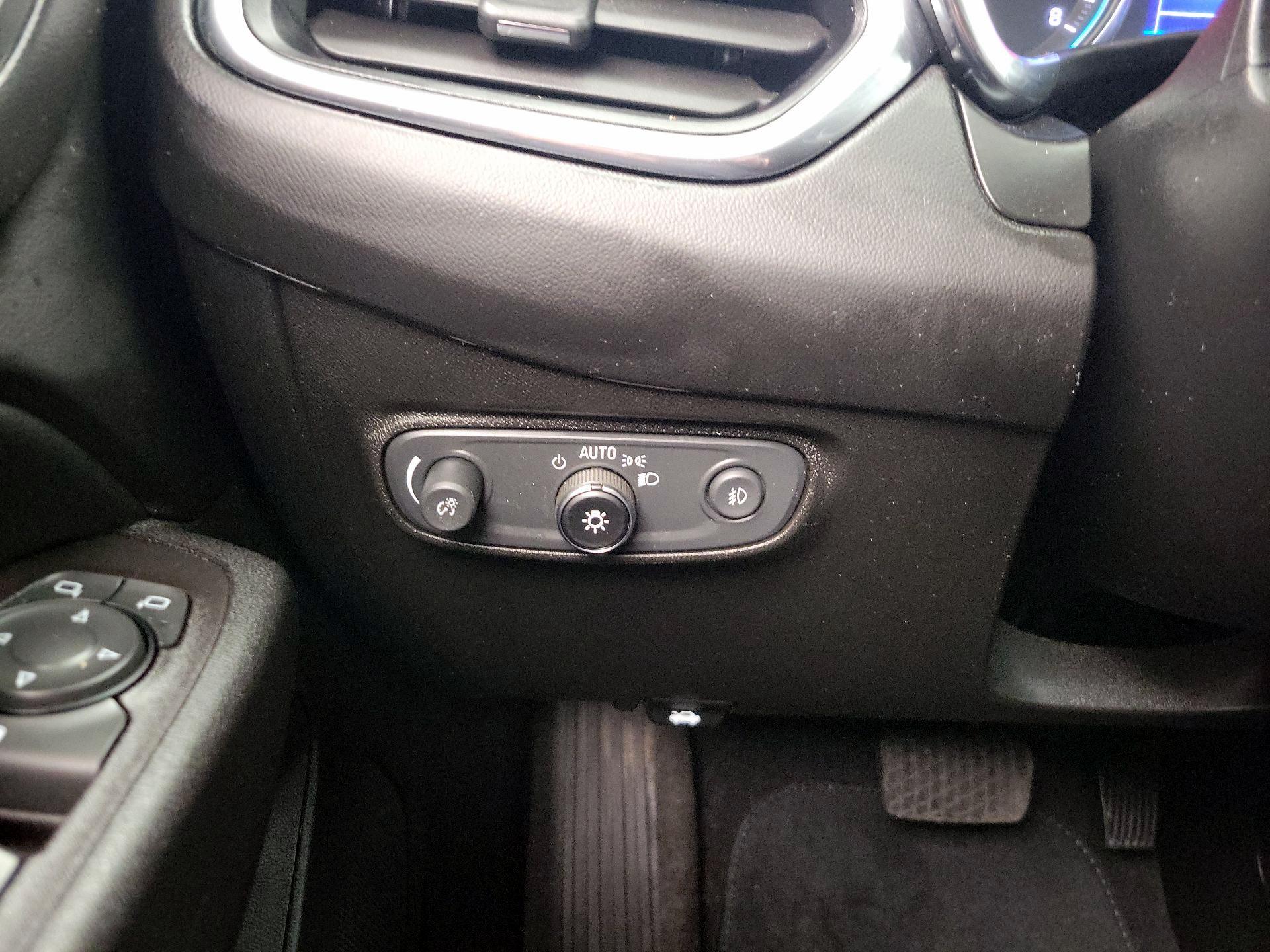 Thumbnail: 2020 Chevrolet Equinox - 13