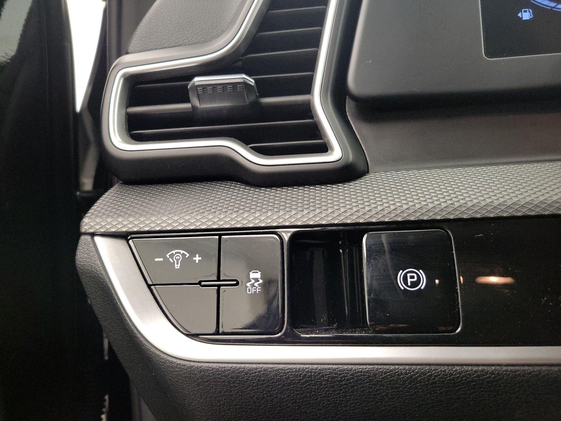 Thumbnail: 2024 Kia Sportage - 13