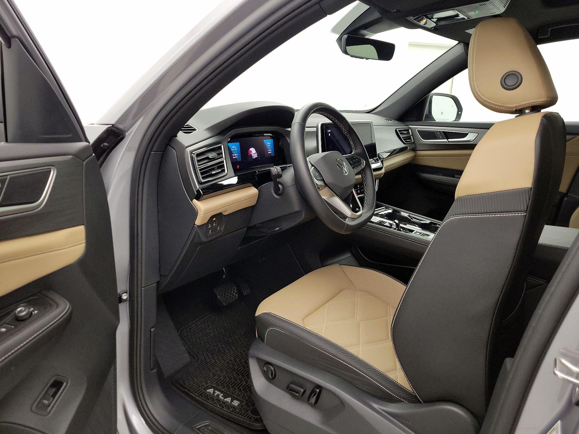 Thumbnail: 2025 Volkswagen Atlas - 11