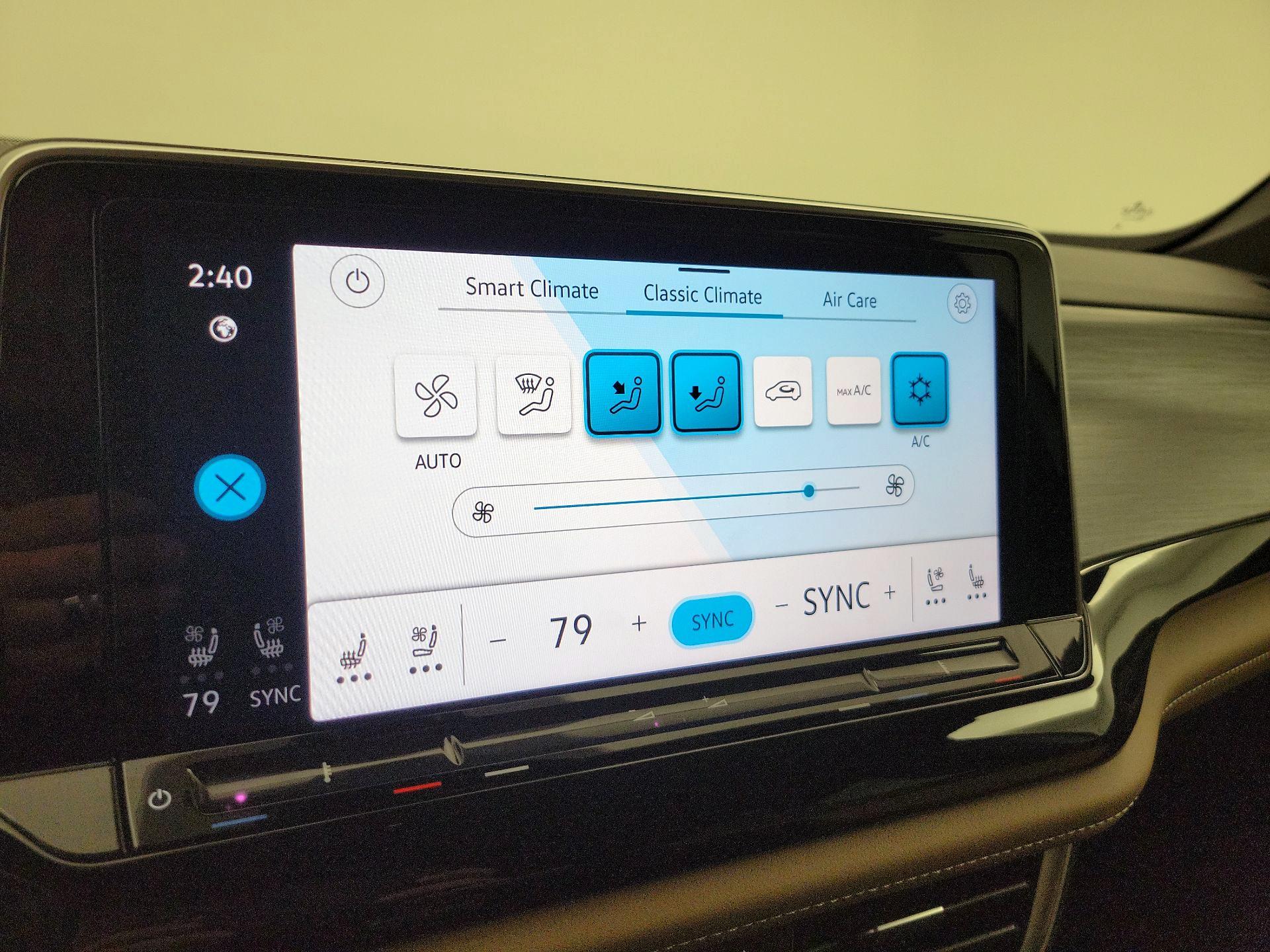 Thumbnail: 2025 Volkswagen Atlas - 16