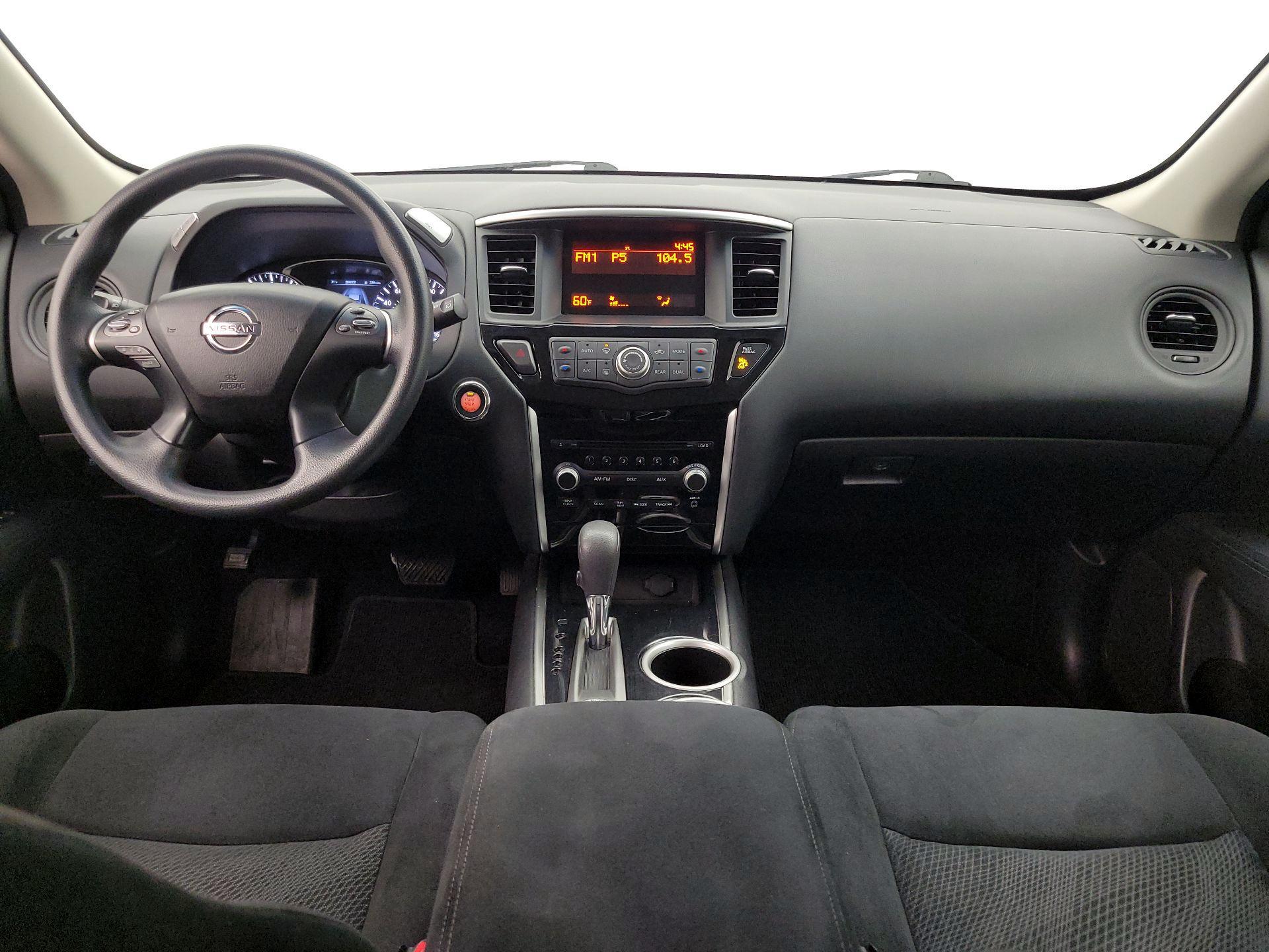 Thumbnail: 2015 Nissan Pathfinder - 9