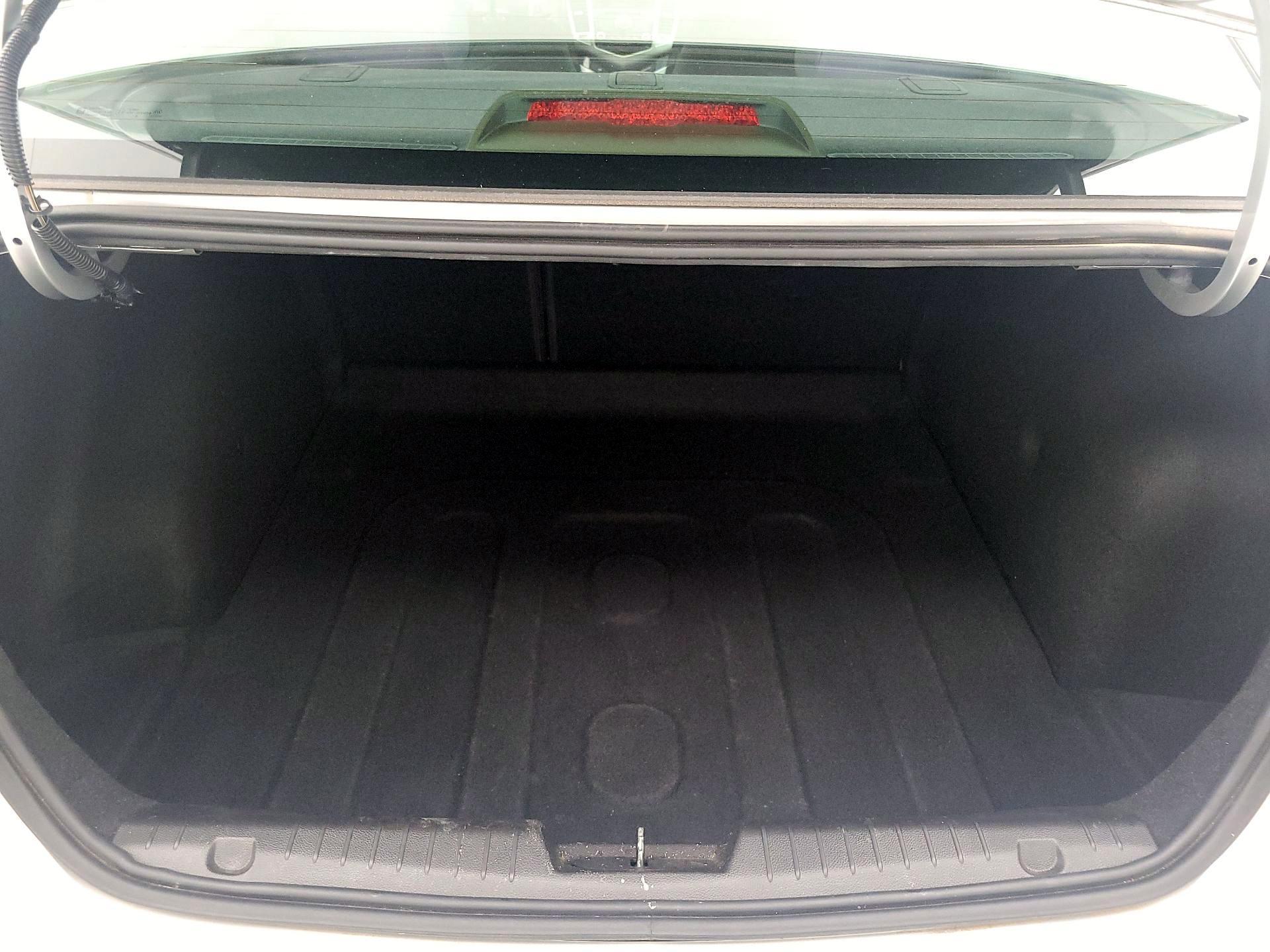 Thumbnail: 2015 Chevrolet Cruze - 19