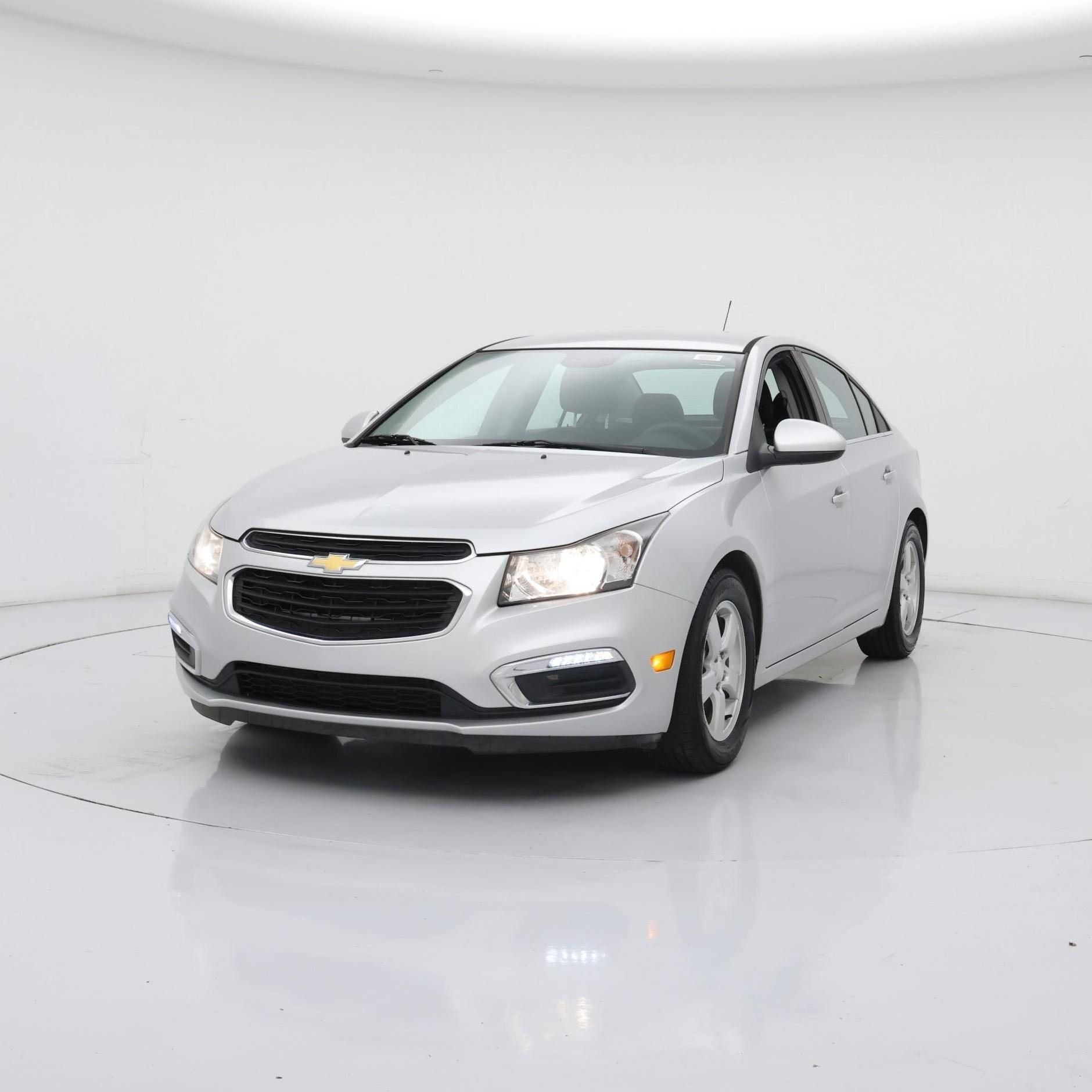 Thumbnail: 2015 Chevrolet Cruze - 4