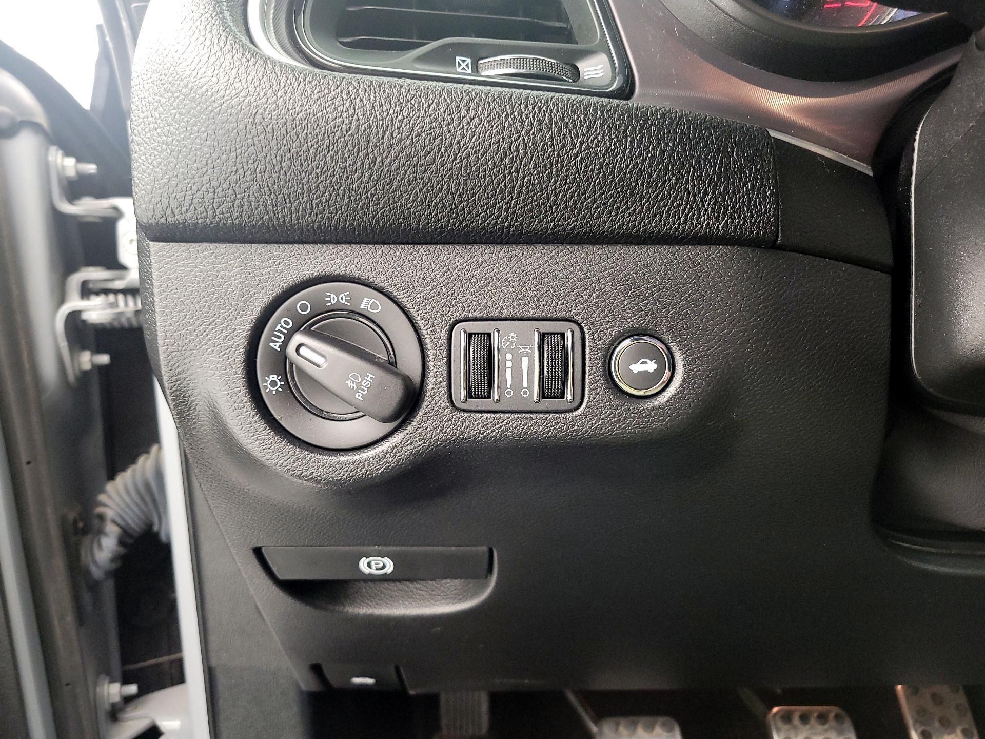 Thumbnail: 2022 Dodge Challenger - 13