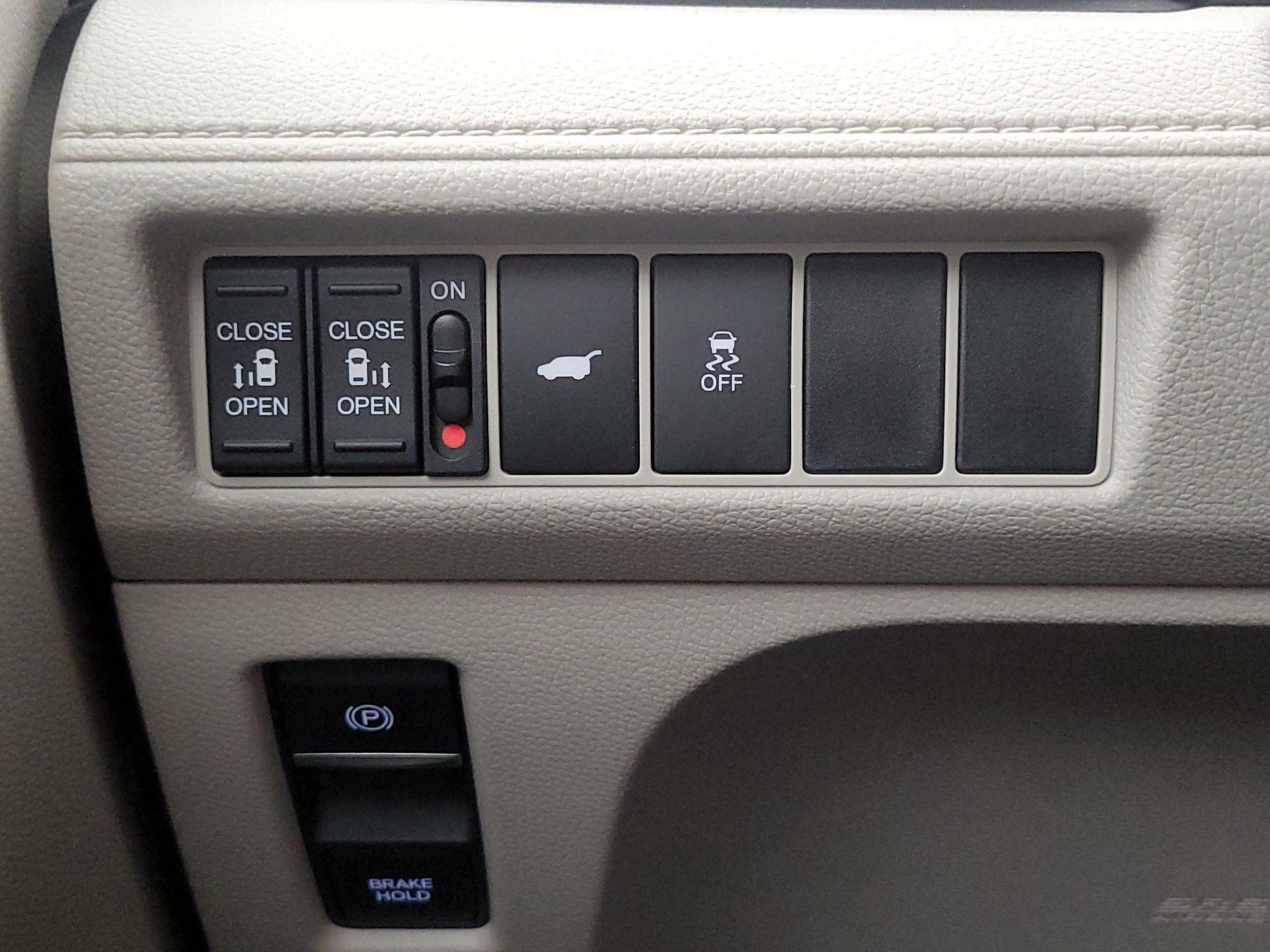 Thumbnail: 2026 Honda Odyssey - 13