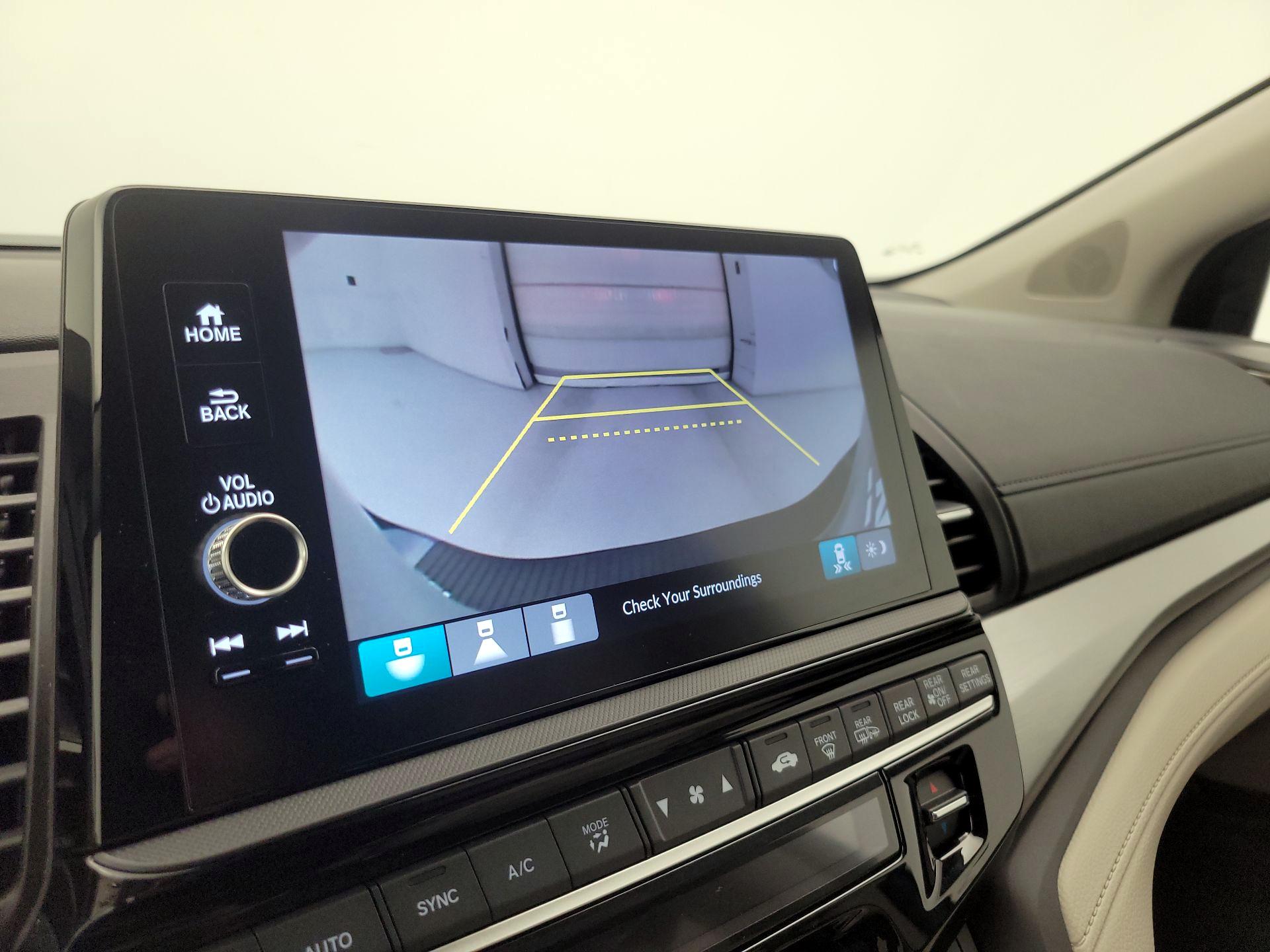 Thumbnail: 2026 Honda Odyssey - 14