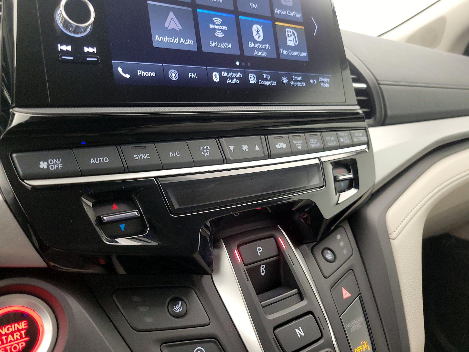 Thumbnail: 2026 Honda Odyssey - 16