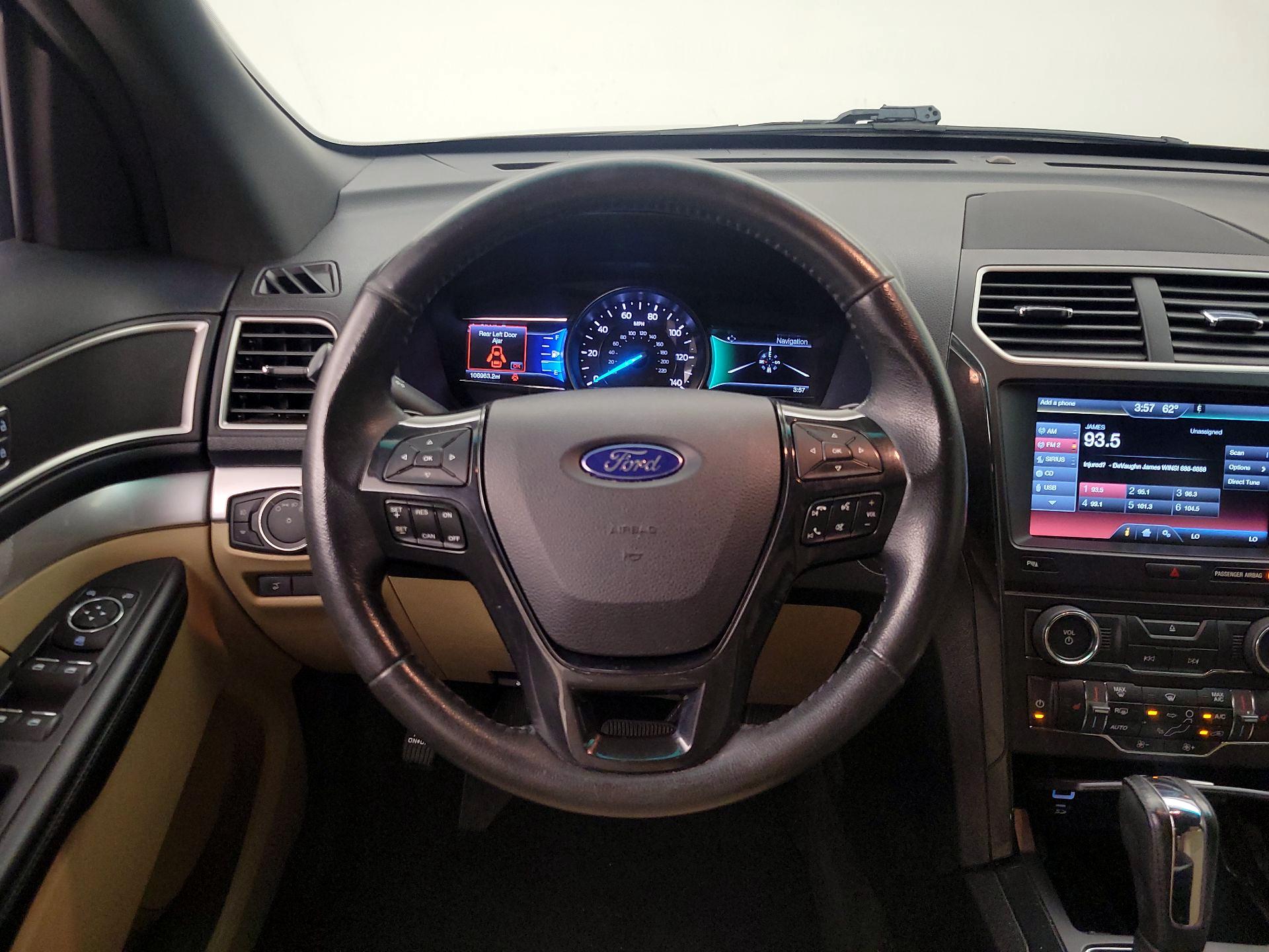 Thumbnail: 2016 Ford Explorer - 10