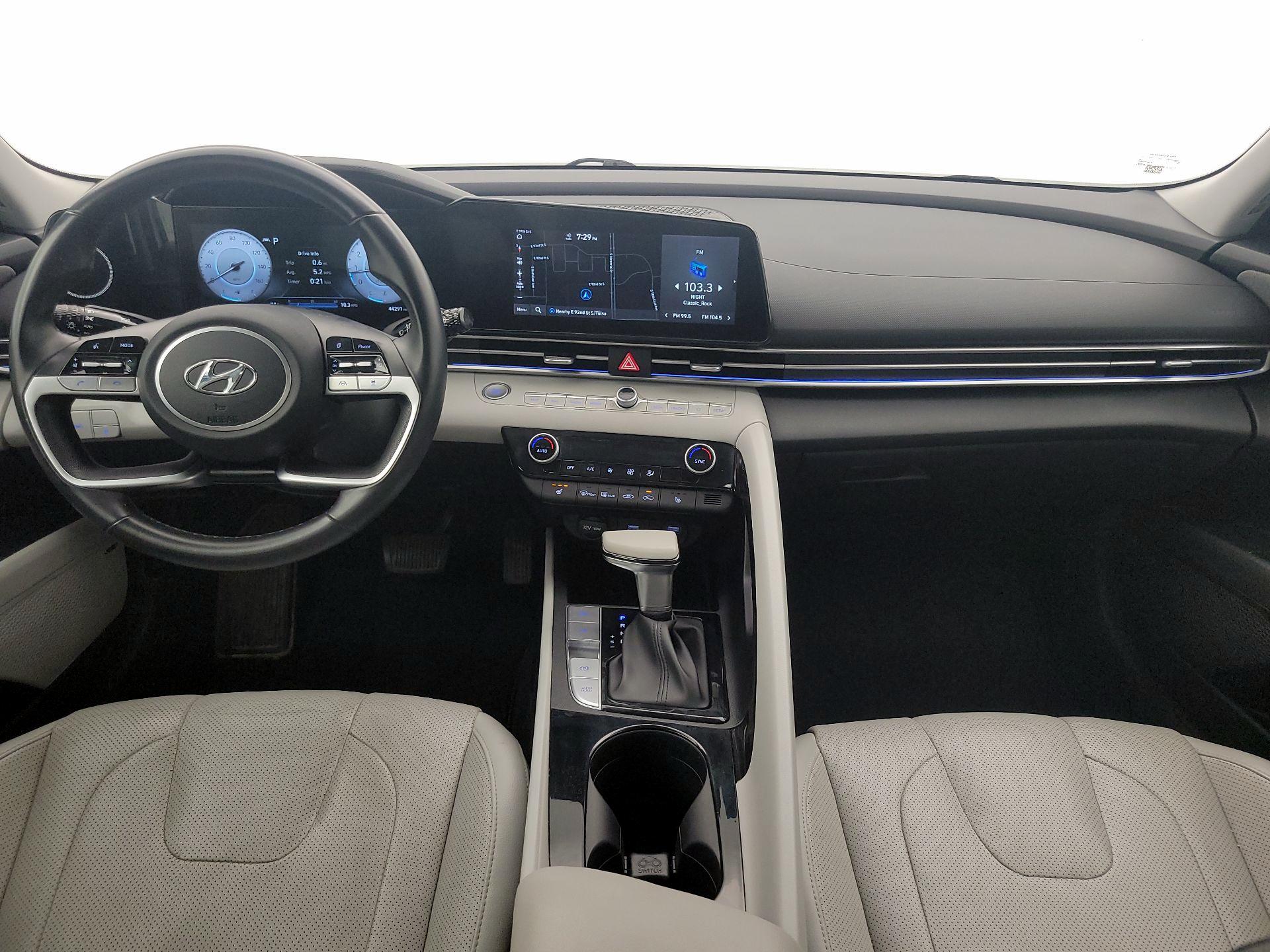 Thumbnail: 2023 Hyundai Elantra - 9