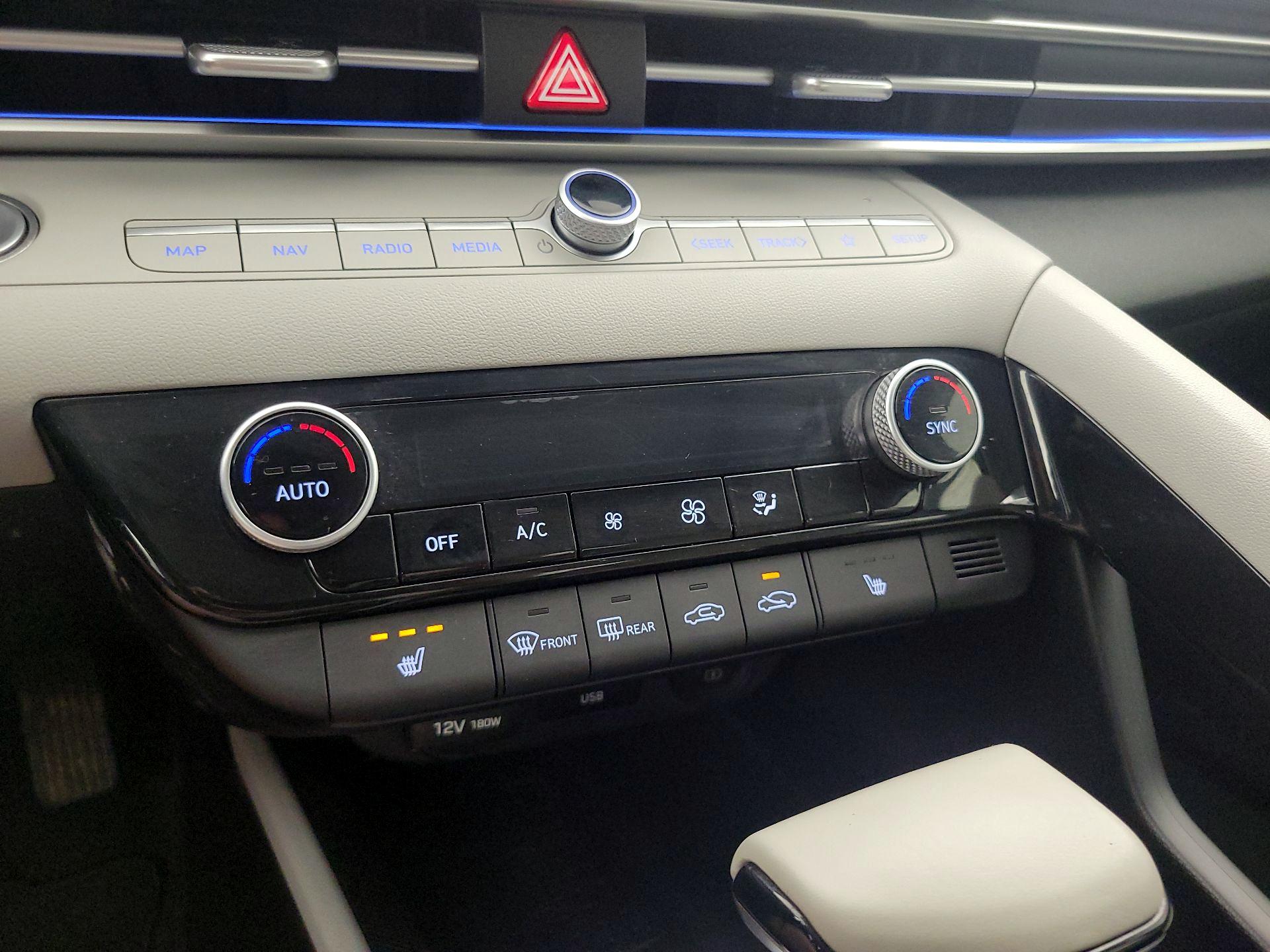 Thumbnail: 2023 Hyundai Elantra - 17