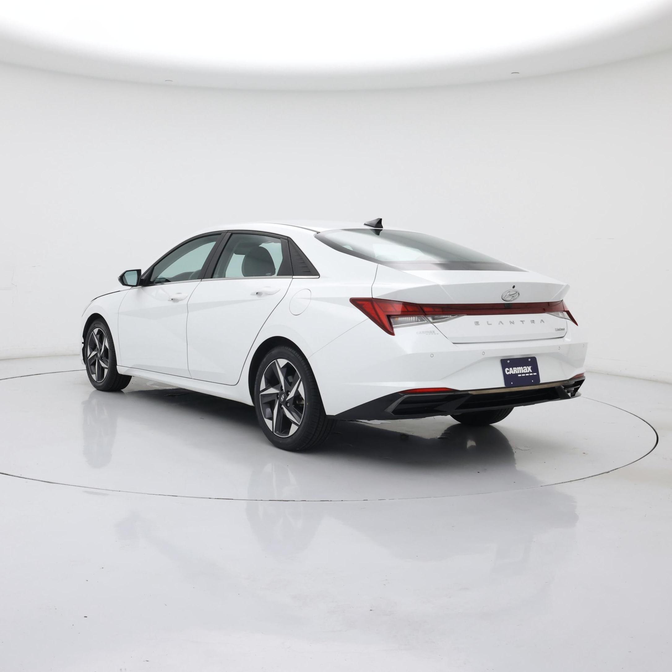 Thumbnail: 2023 Hyundai Elantra - 2
