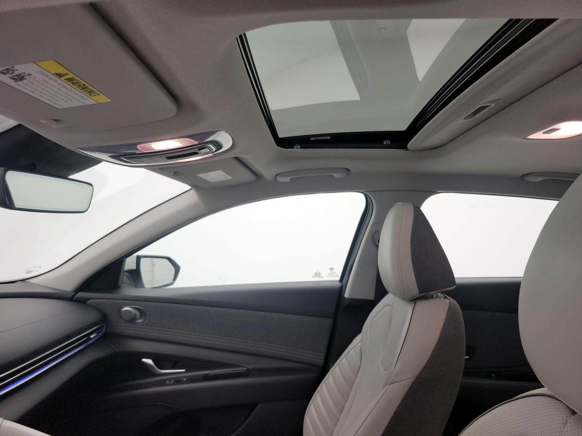 Thumbnail: 2023 Hyundai Elantra - 20