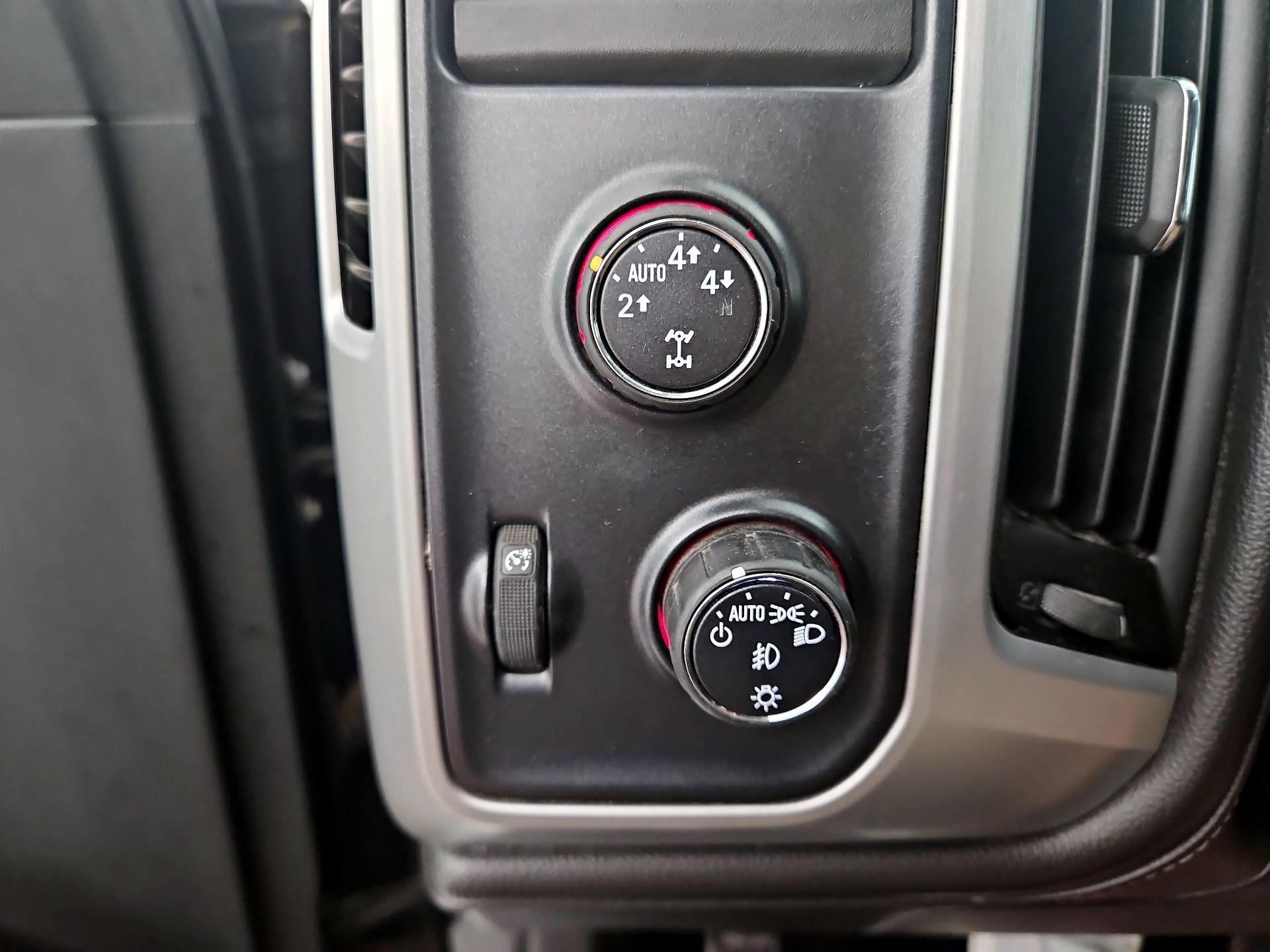 Thumbnail: 2015 GMC Sierra 1500 - 13