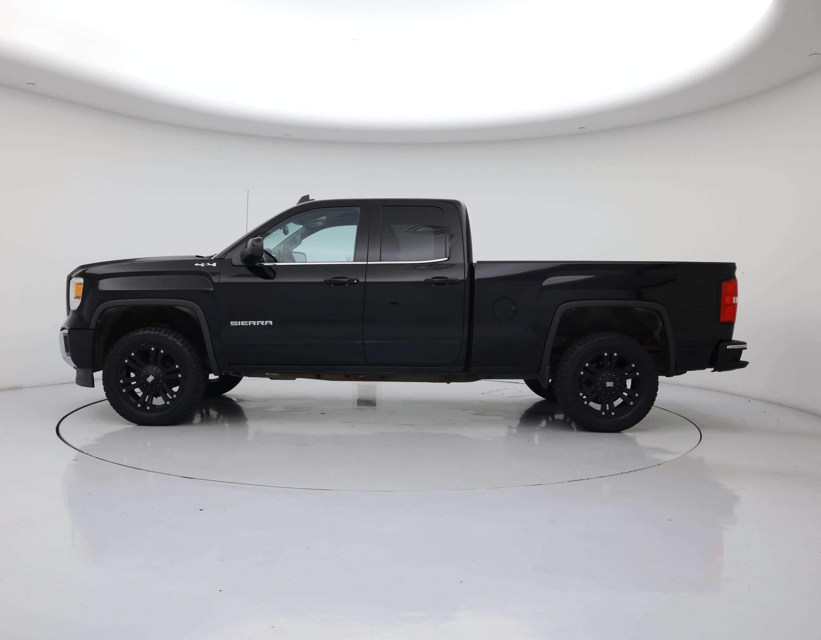 Thumbnail: 2015 GMC Sierra 1500 - 3