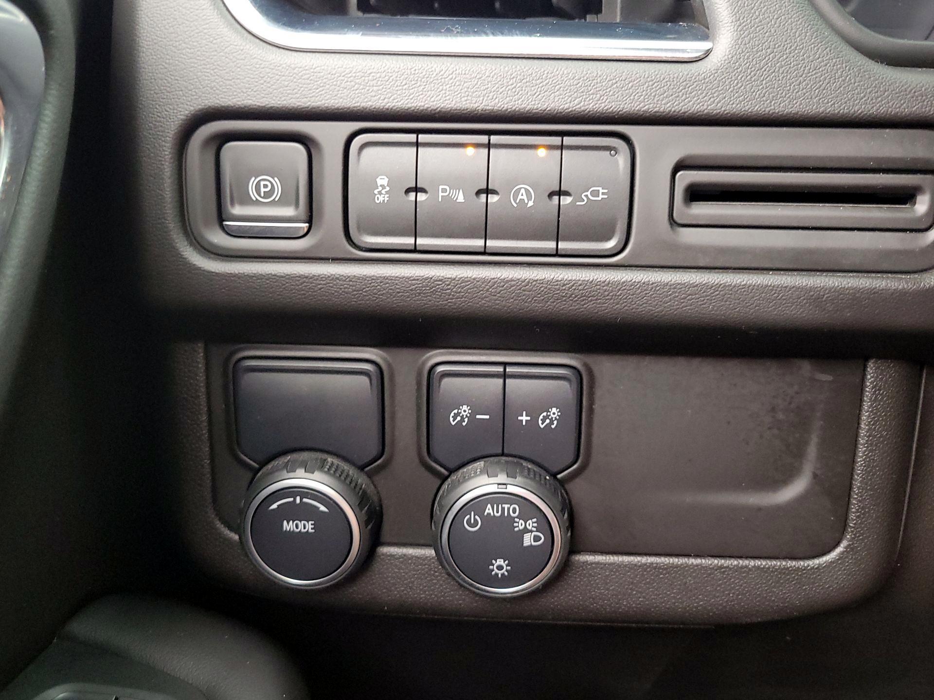 Thumbnail: 2021 Chevrolet Suburban - 13