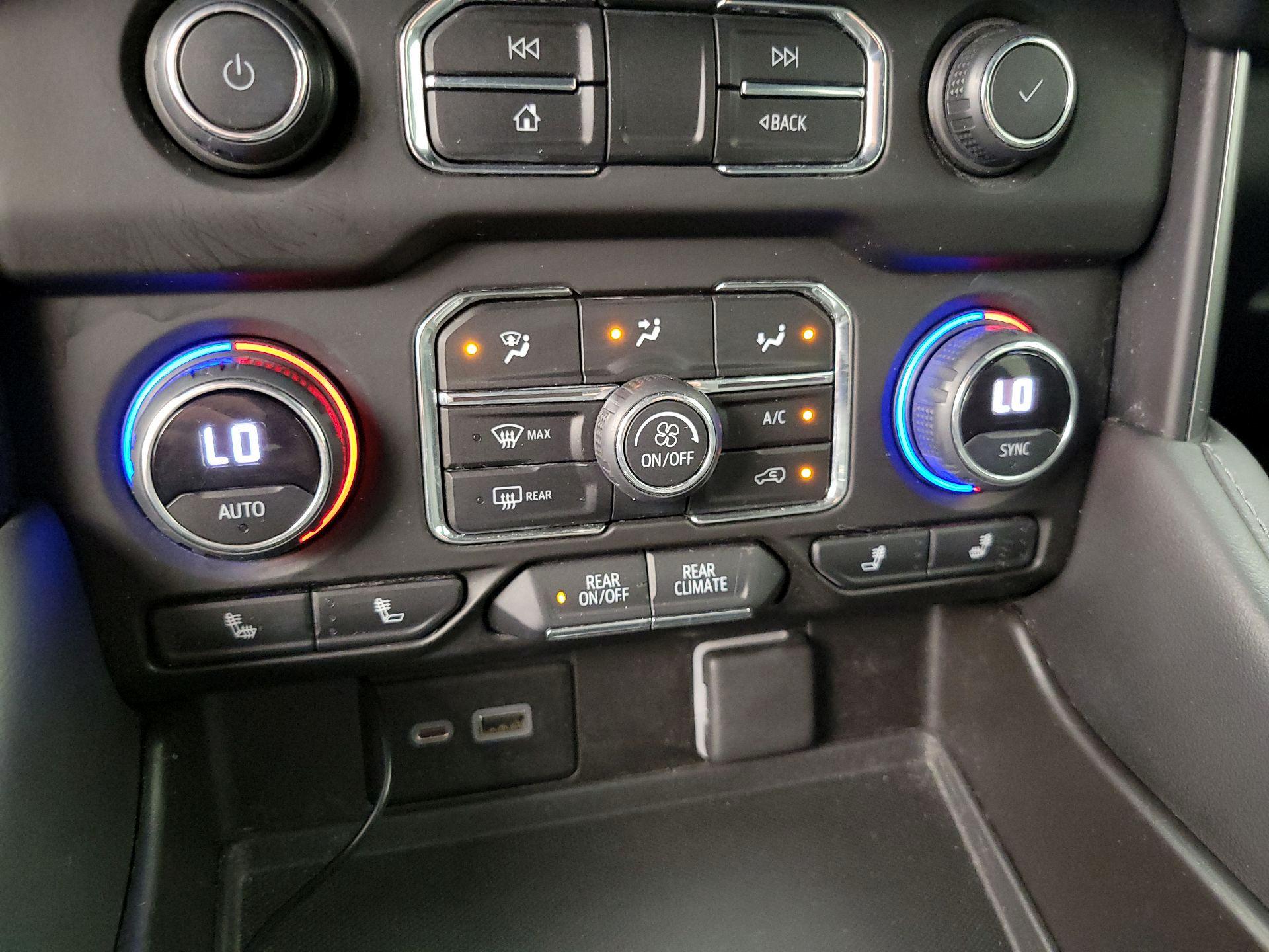 Thumbnail: 2021 Chevrolet Suburban - 16