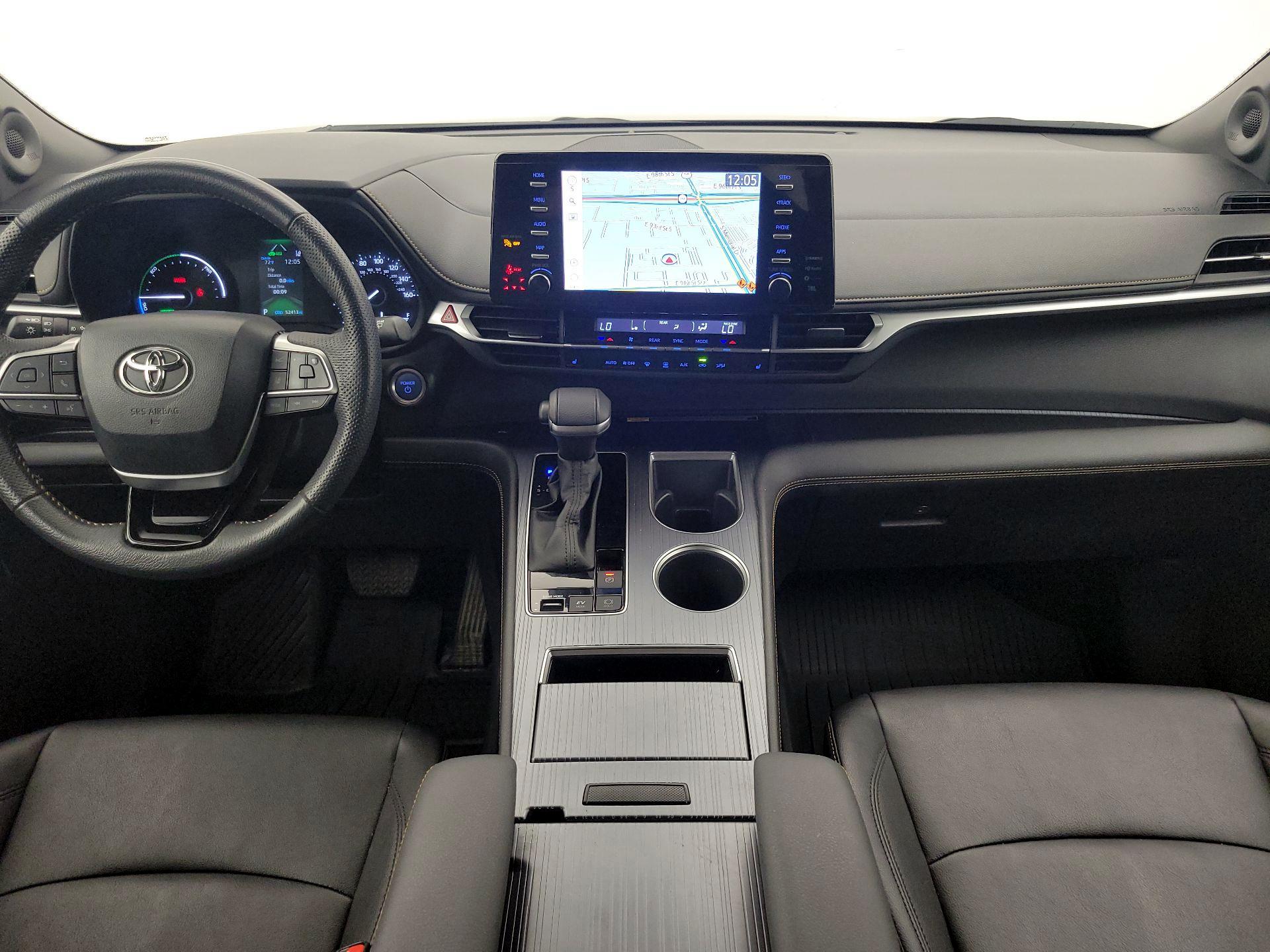 Thumbnail: 2023 Toyota Sienna - 9