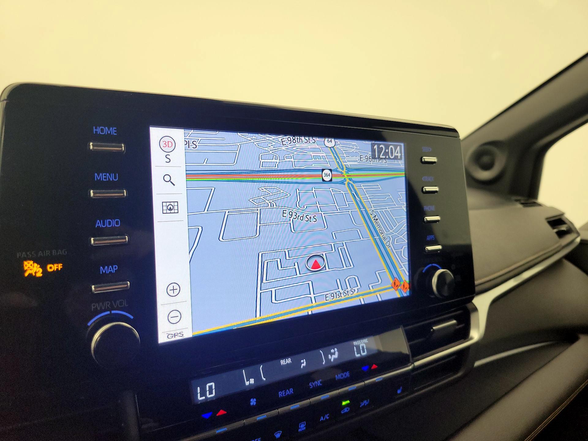 Thumbnail: 2023 Toyota Sienna - 14