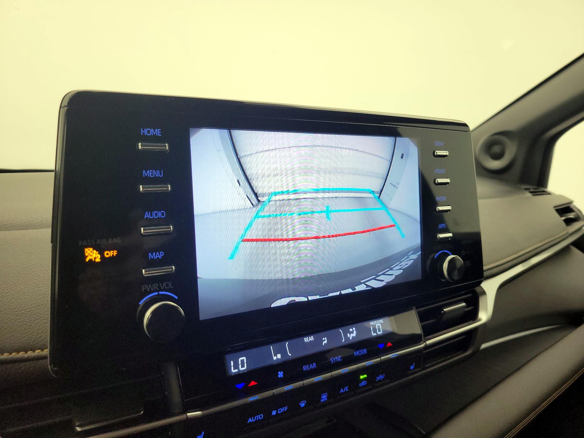 Thumbnail: 2023 Toyota Sienna - 15