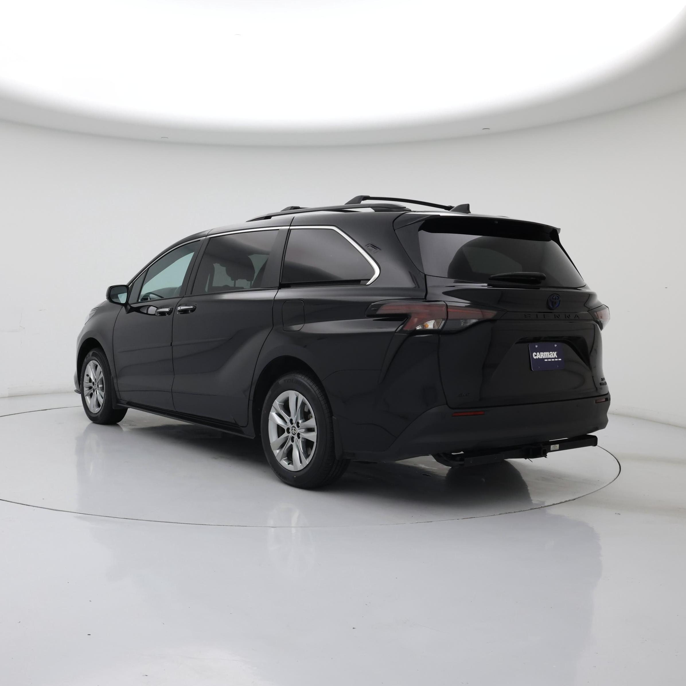 Thumbnail: 2023 Toyota Sienna - 2