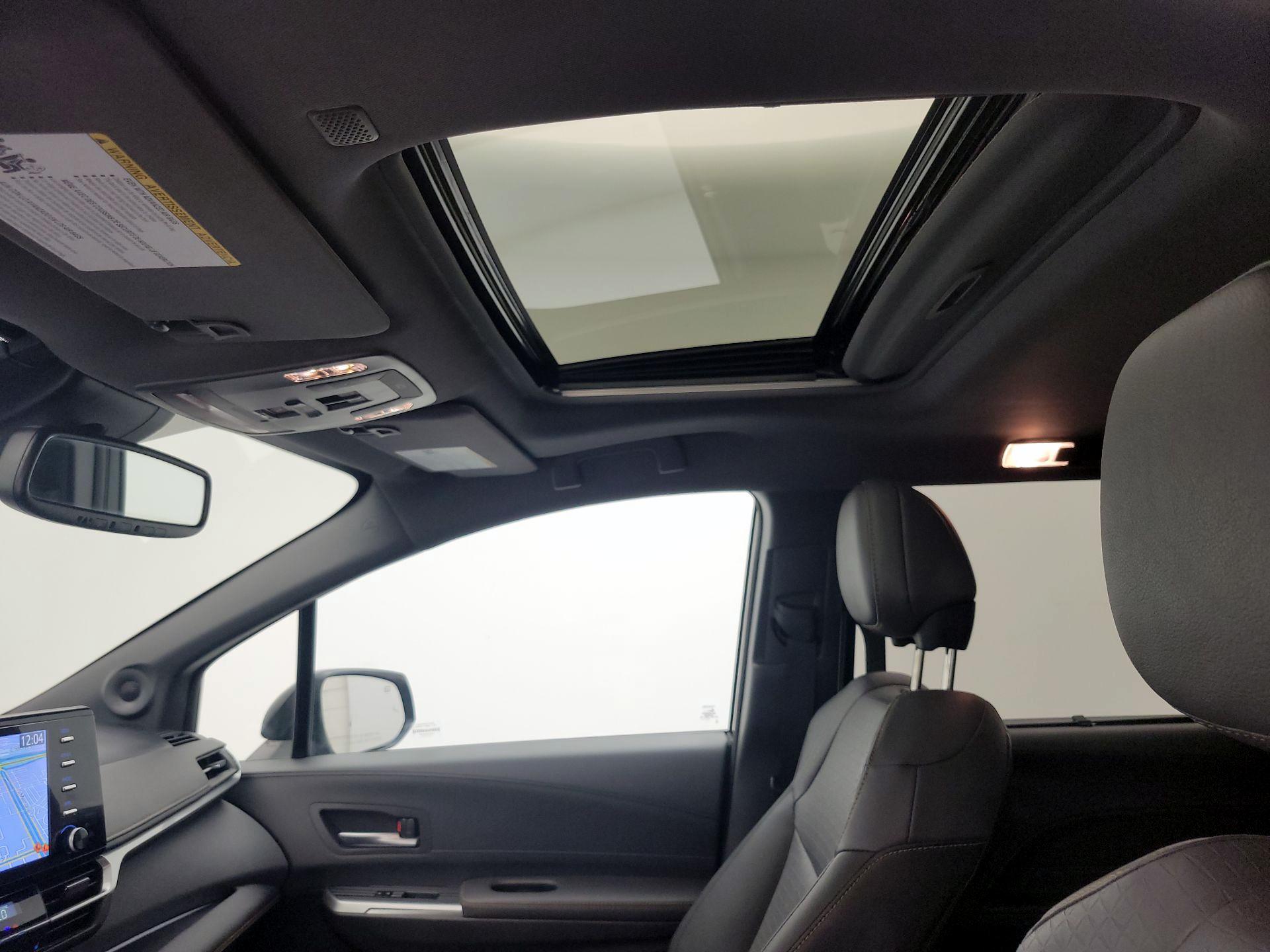 Thumbnail: 2023 Toyota Sienna - 20