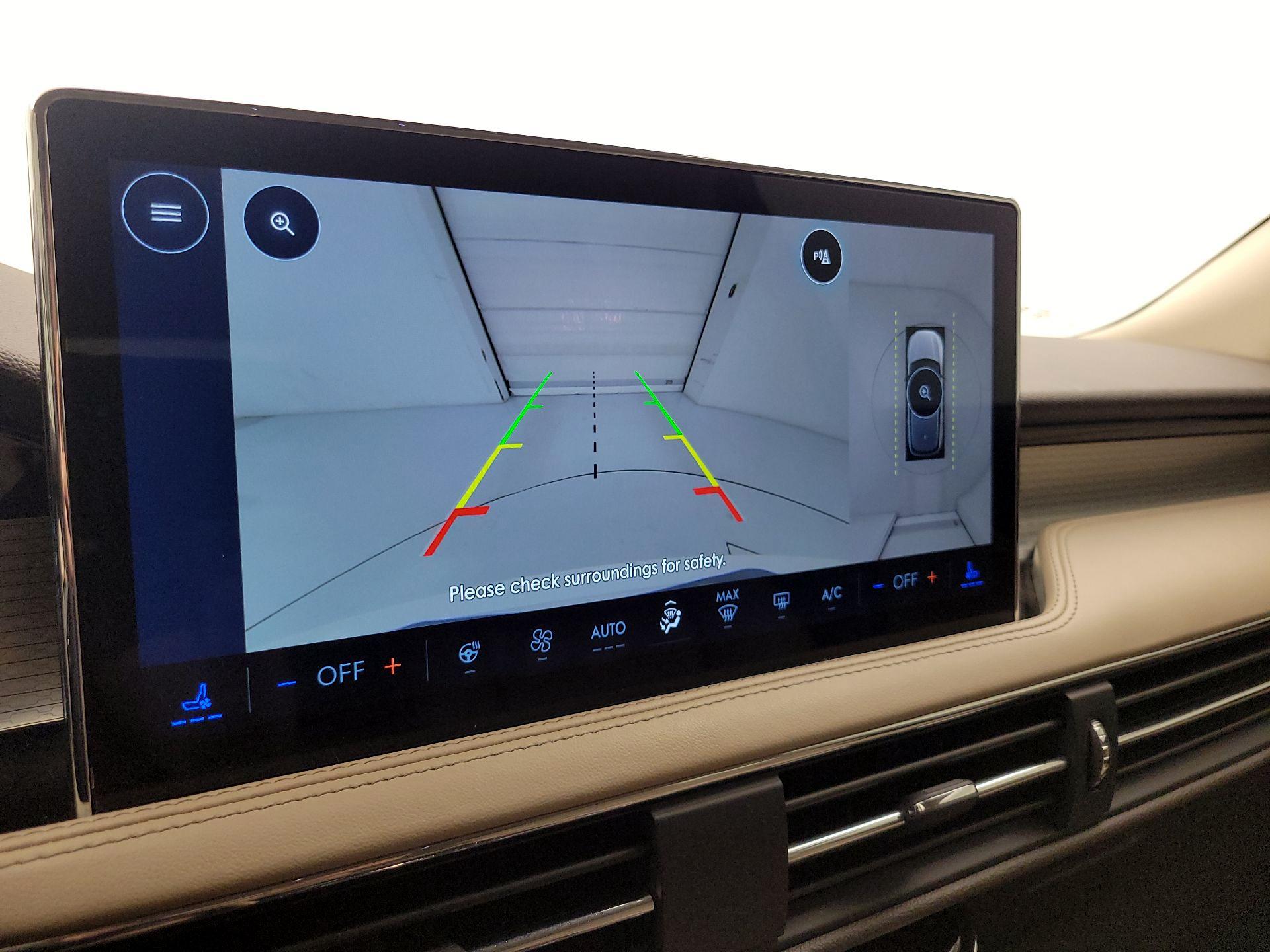 Thumbnail: 2024 Lincoln Corsair - 15