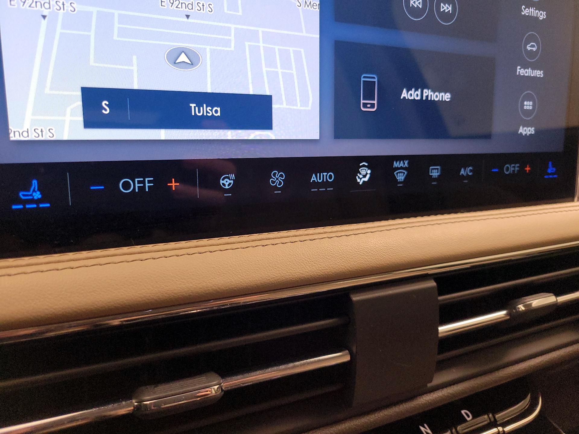 Thumbnail: 2024 Lincoln Corsair - 17