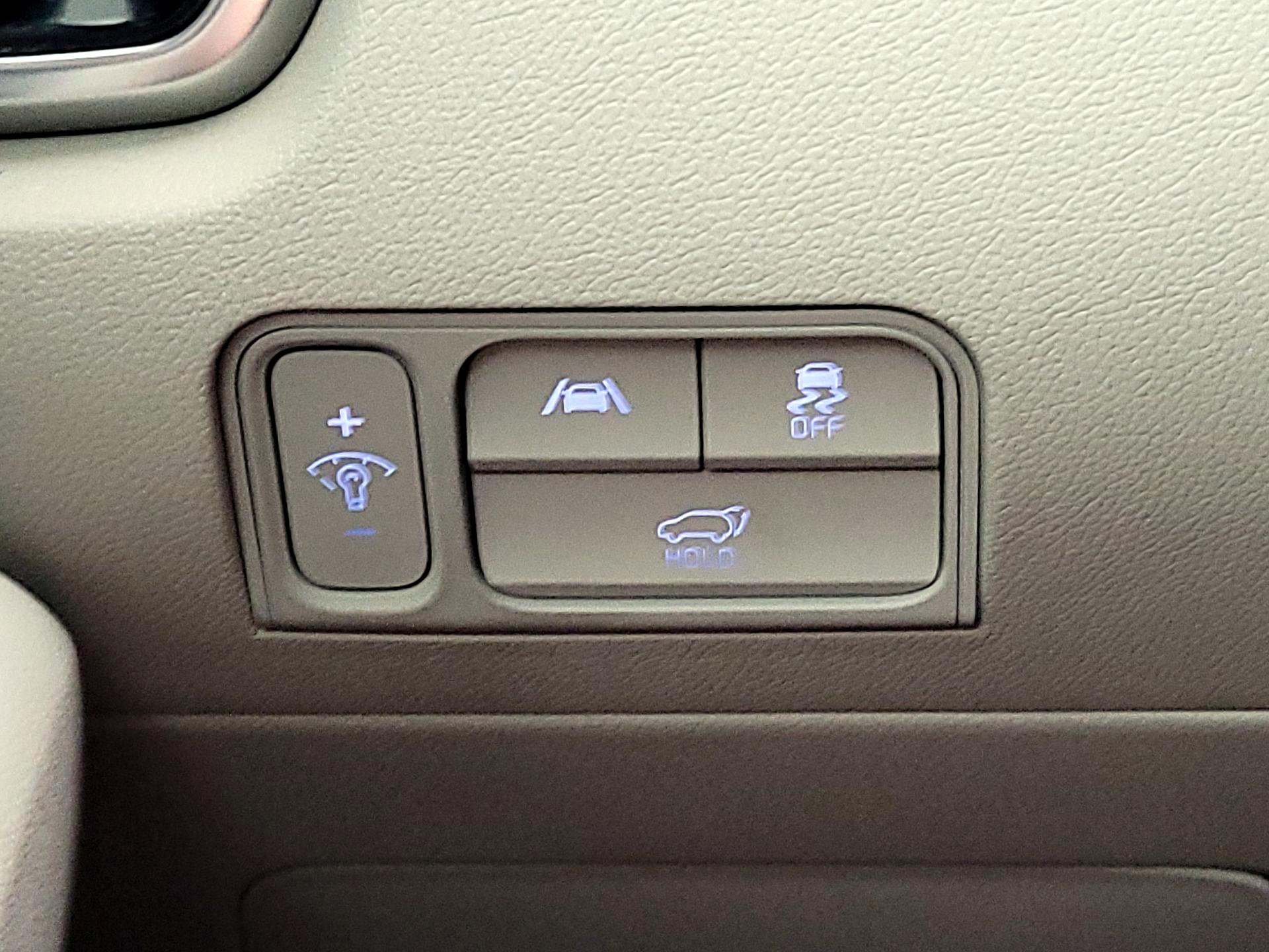 Thumbnail: 2023 Kia Sorento - 13