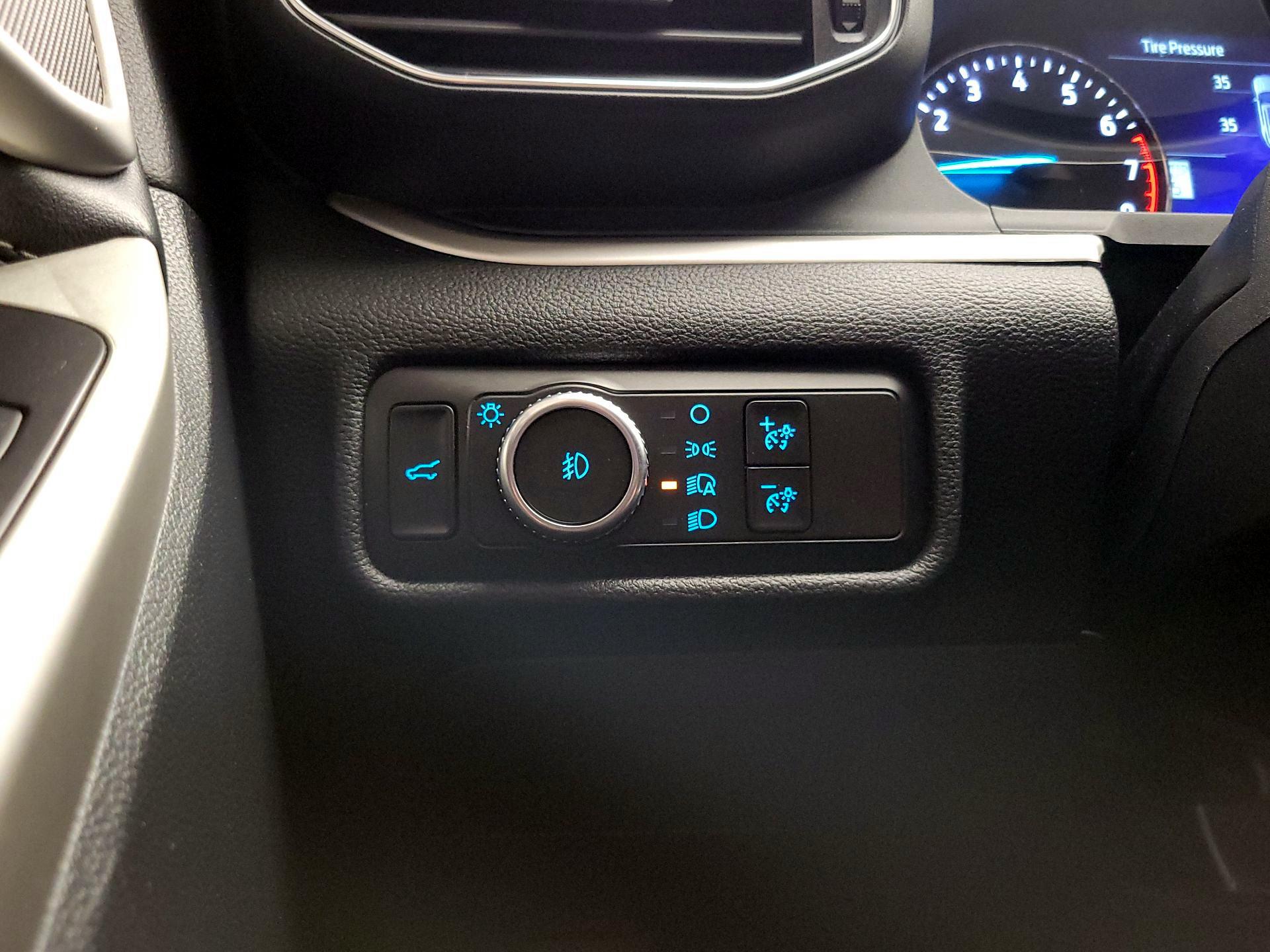 Thumbnail: 2020 Ford Explorer - 13