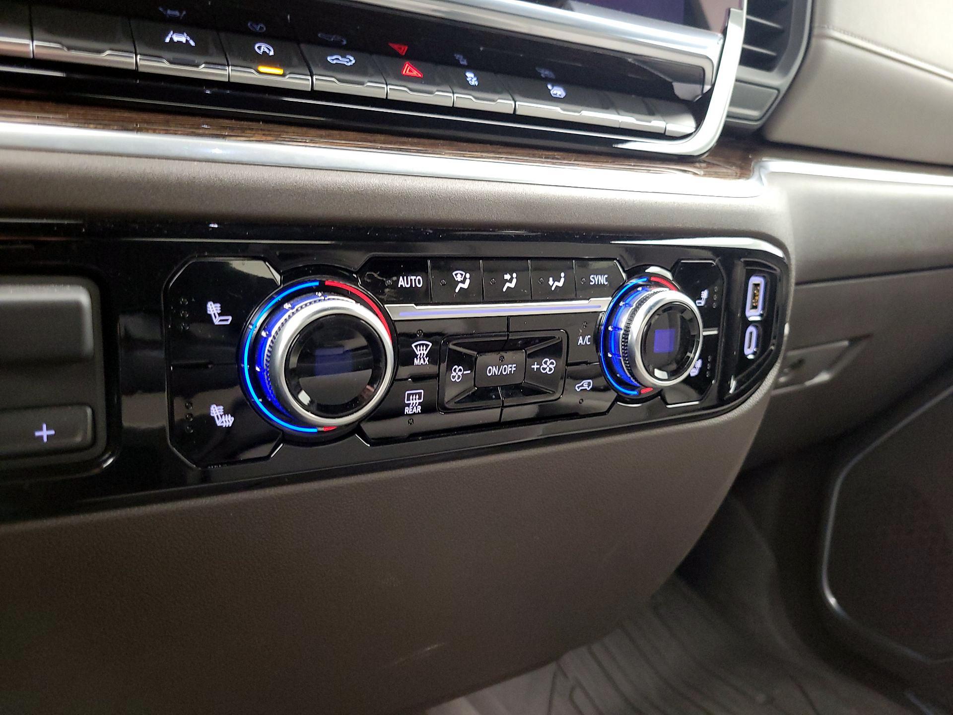 Thumbnail: 2025 GMC Sierra 1500 - 17