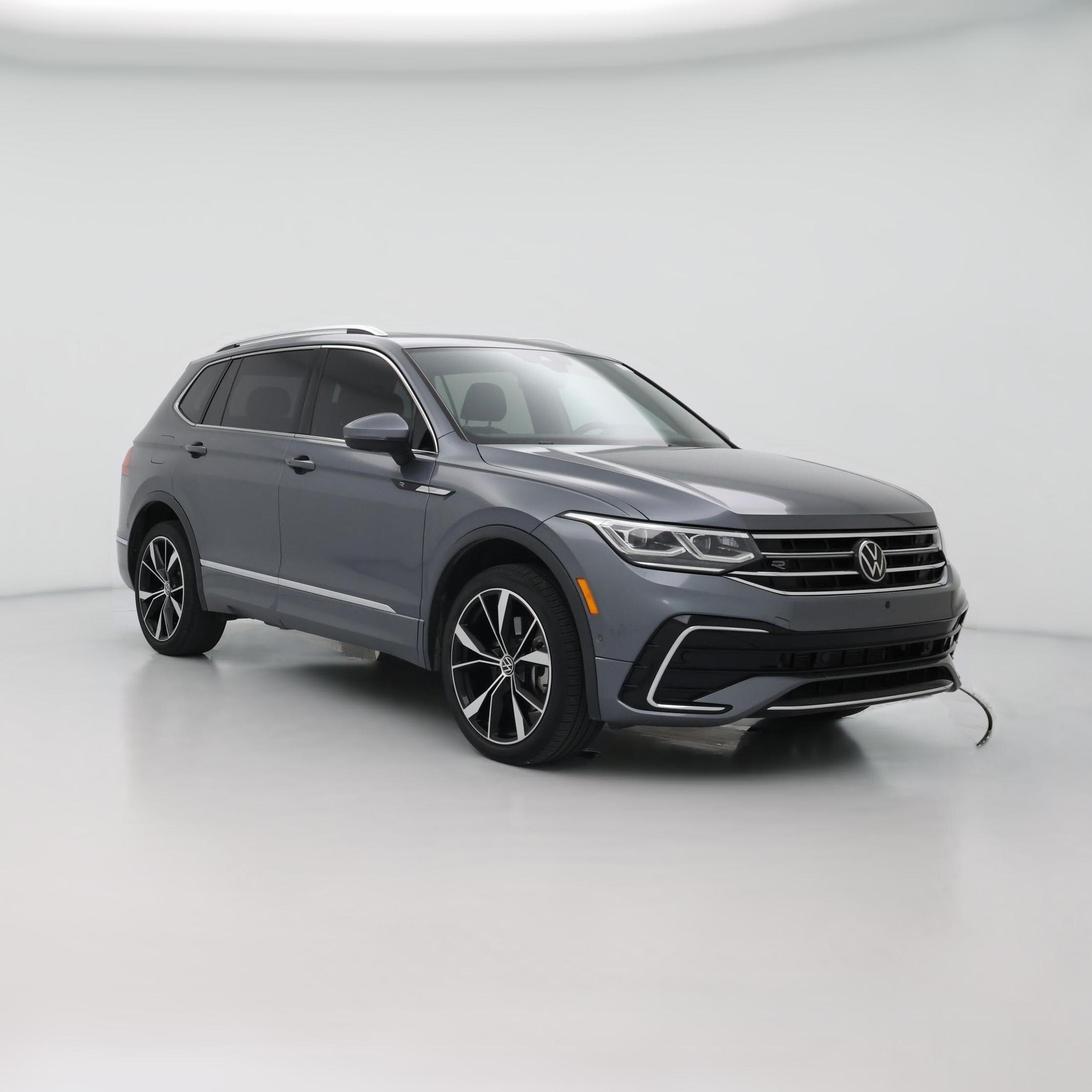 Thumbnail: 2022 Volkswagen Tiguan - 1