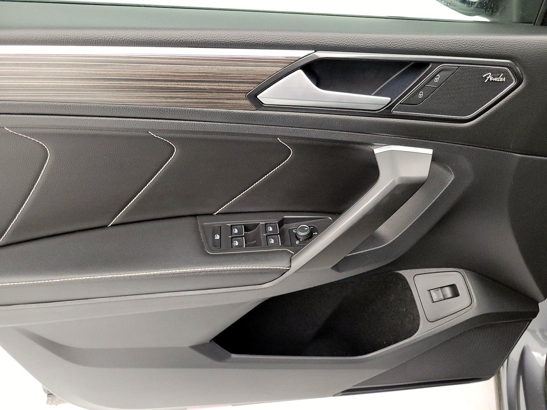 Thumbnail: 2022 Volkswagen Tiguan - 12