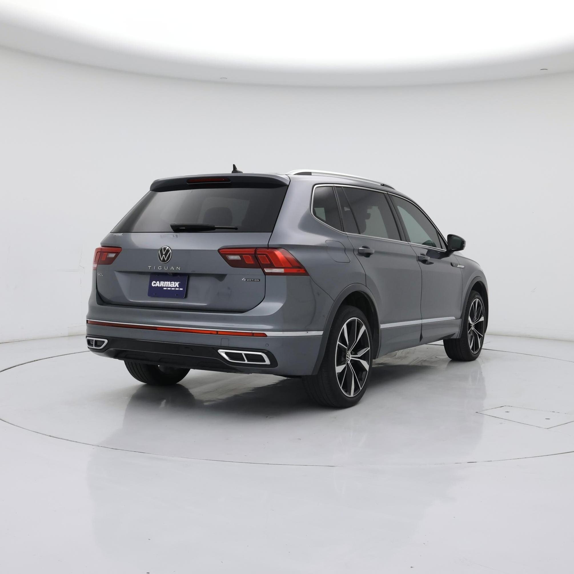 Thumbnail: 2022 Volkswagen Tiguan - 8