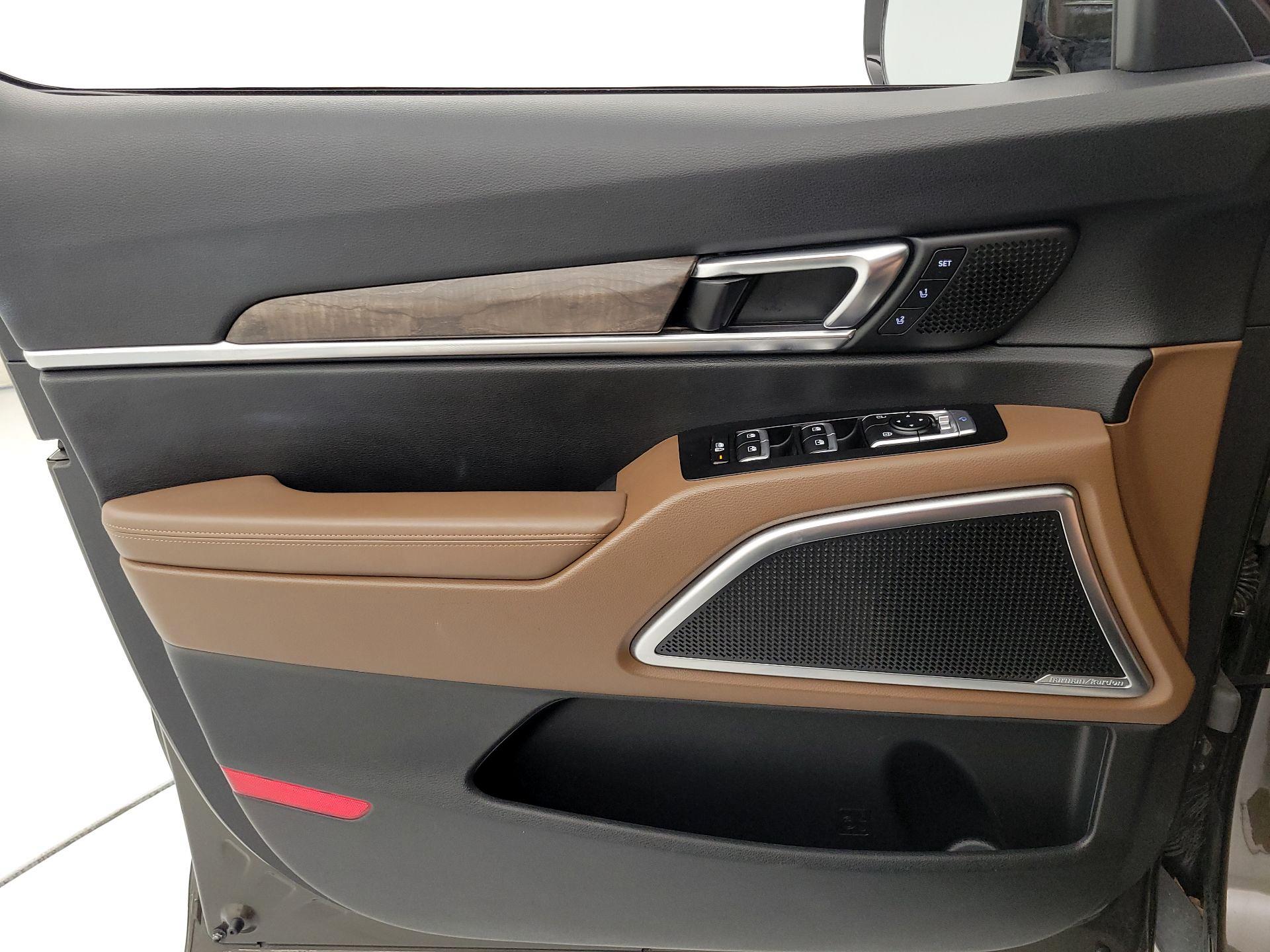 Thumbnail: 2020 Kia Telluride - 12