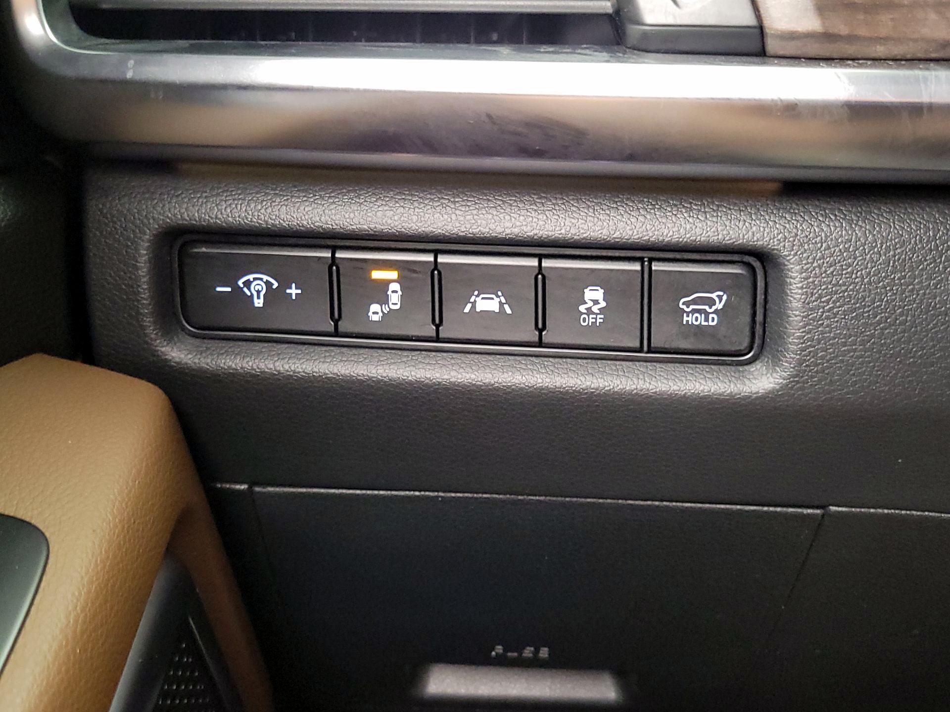 Thumbnail: 2020 Kia Telluride - 13