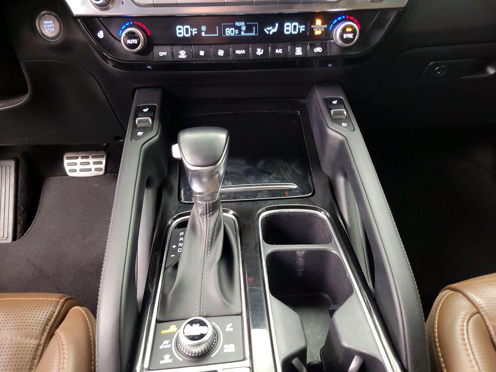 Thumbnail: 2020 Kia Telluride - 18