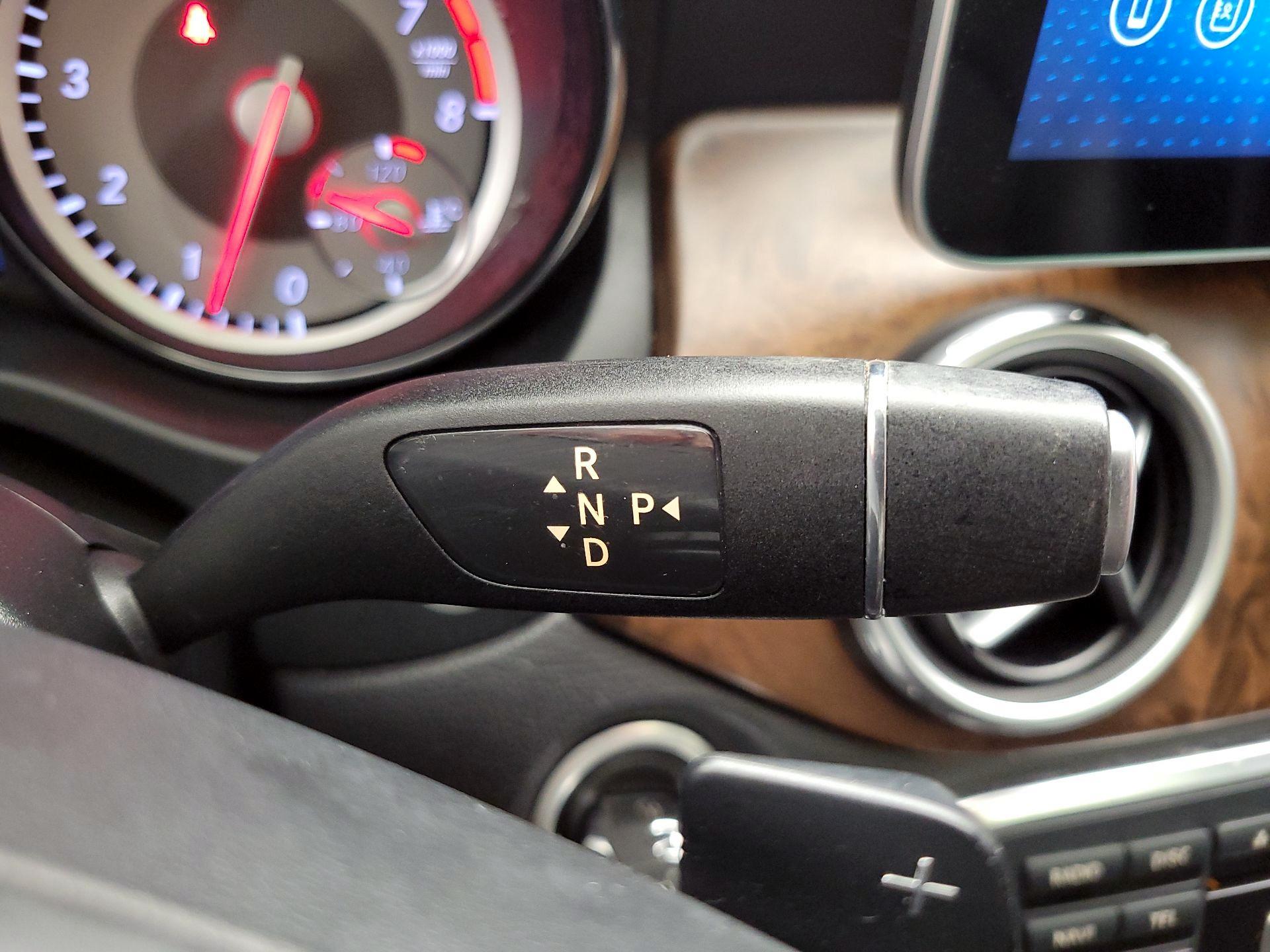 Thumbnail: 2015 Mercedes-Benz GLA - 18