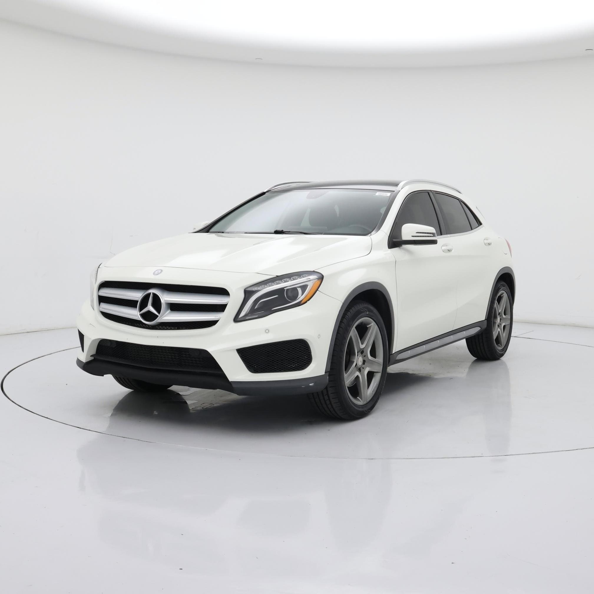 Thumbnail: 2015 Mercedes-Benz GLA - 4
