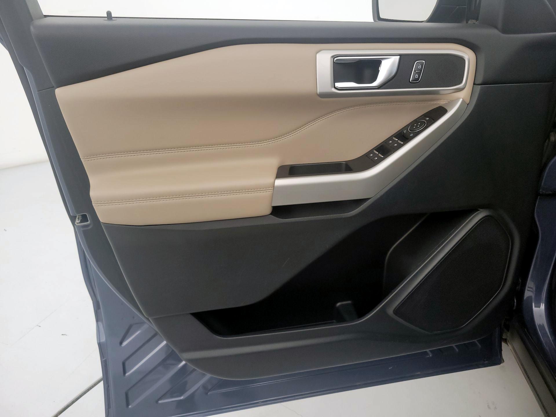 Thumbnail: 2021 Ford Explorer - 12