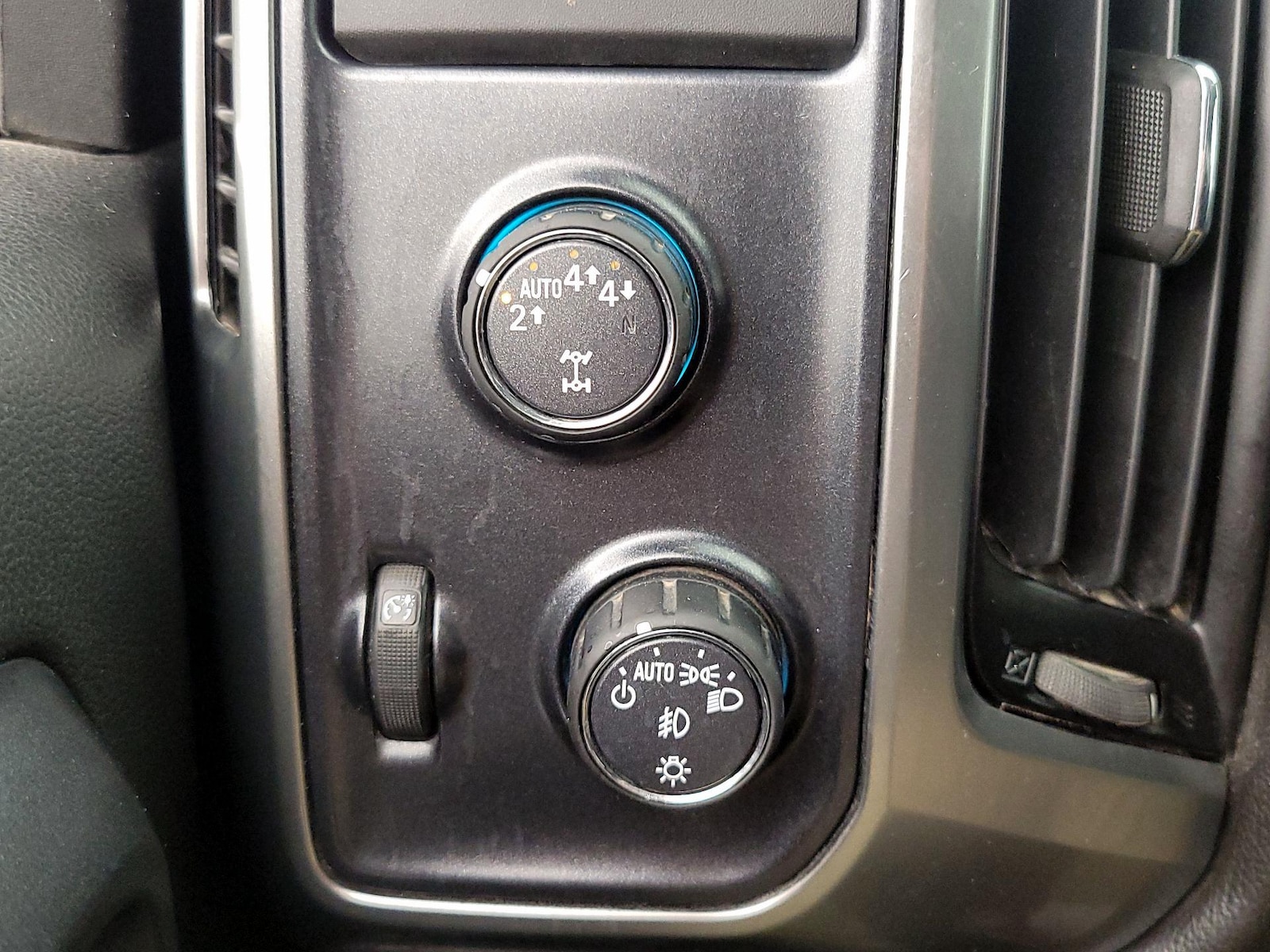 2018 Chevrolet Silverado 1500 LT - Photo 14
