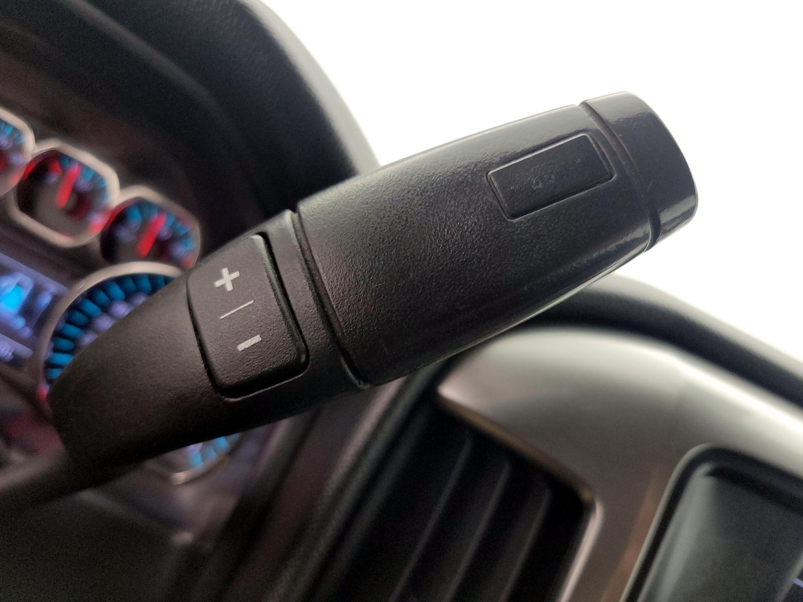 2018 Chevrolet Silverado 1500 LT - Photo 18