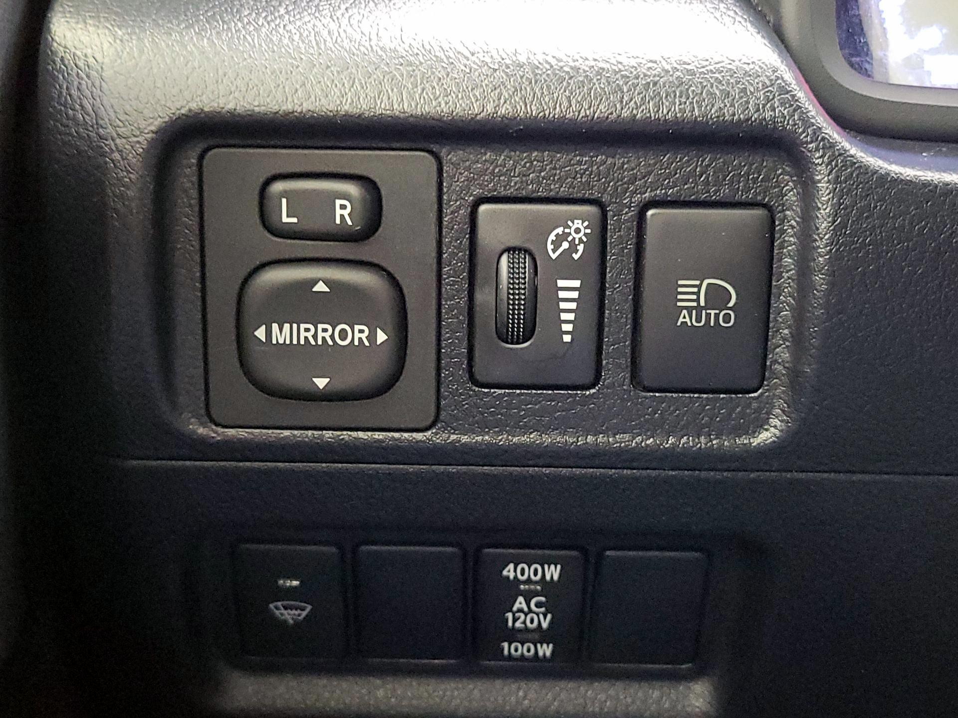 Thumbnail: 2020 Toyota 4Runner - 13