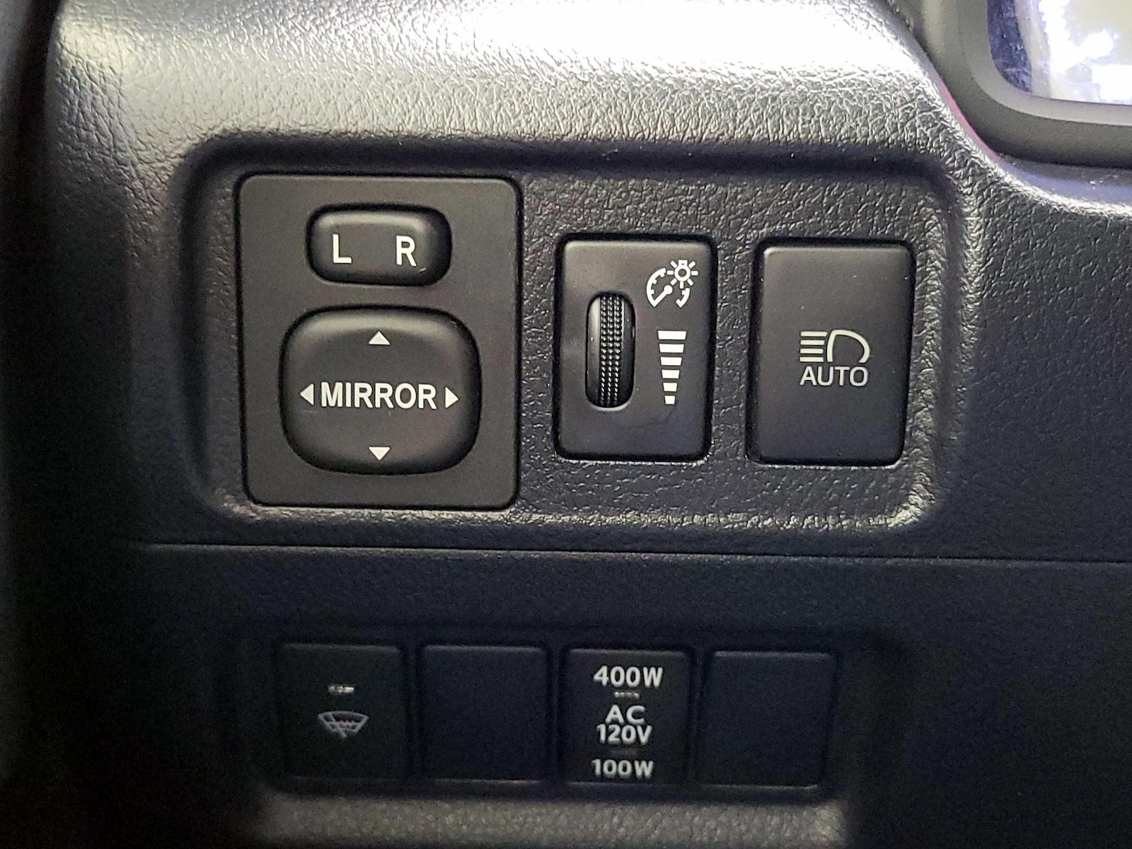 2020 Toyota 4Runner Limited - Photo 14