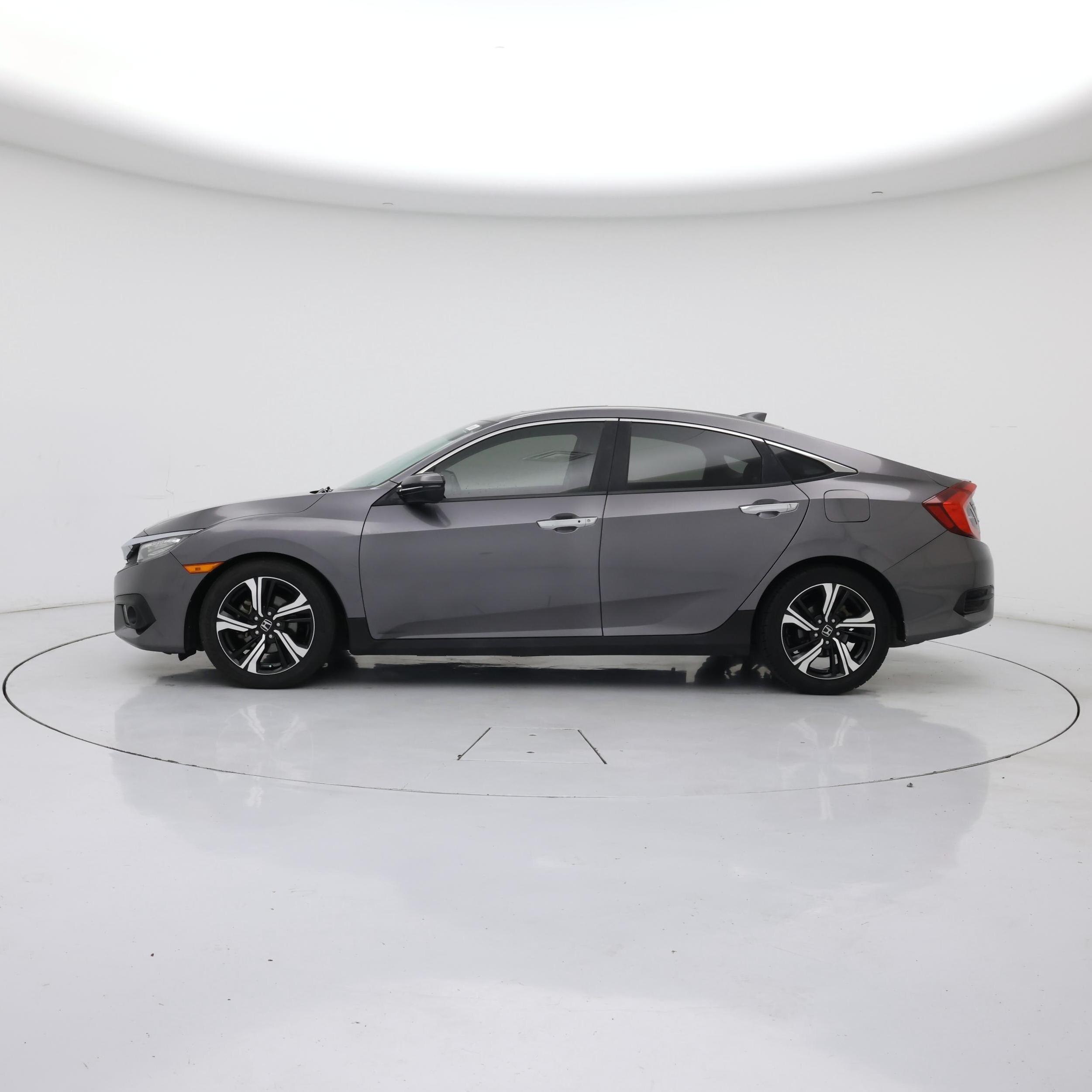 Thumbnail: 2018 Honda Civic - 3