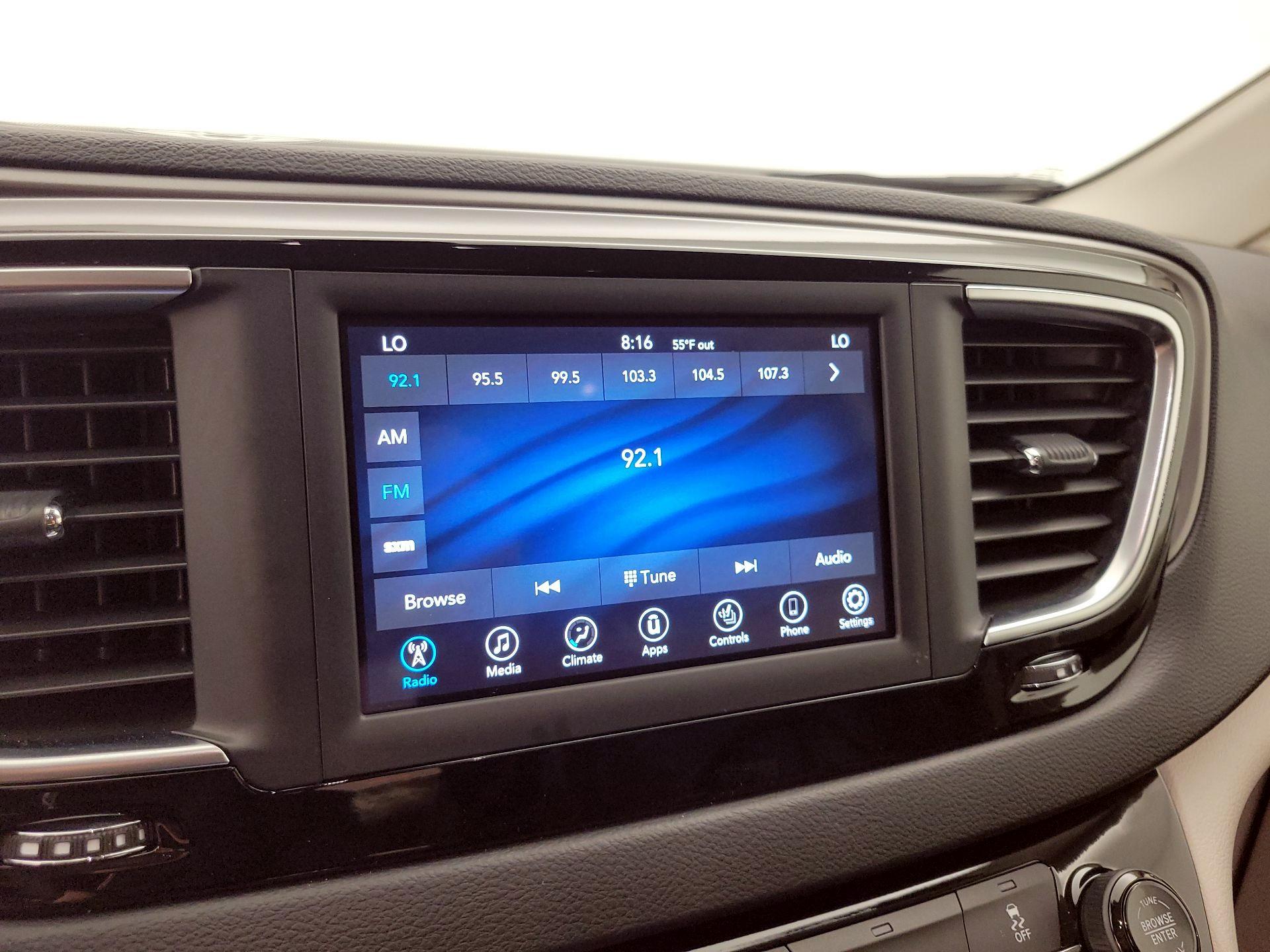 Thumbnail: 2020 Chrysler Pacifica - 15