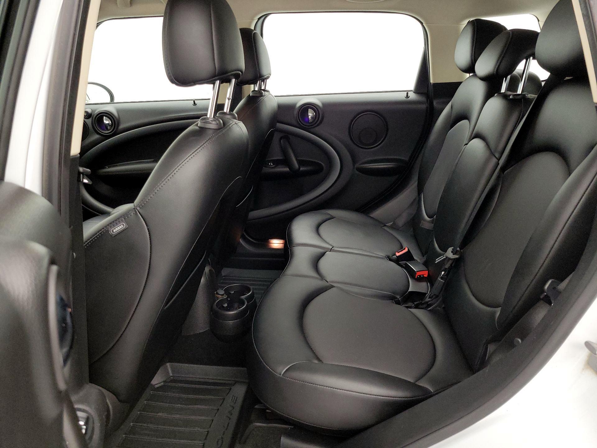 Thumbnail: 2016 MINI Cooper Countryman - 17